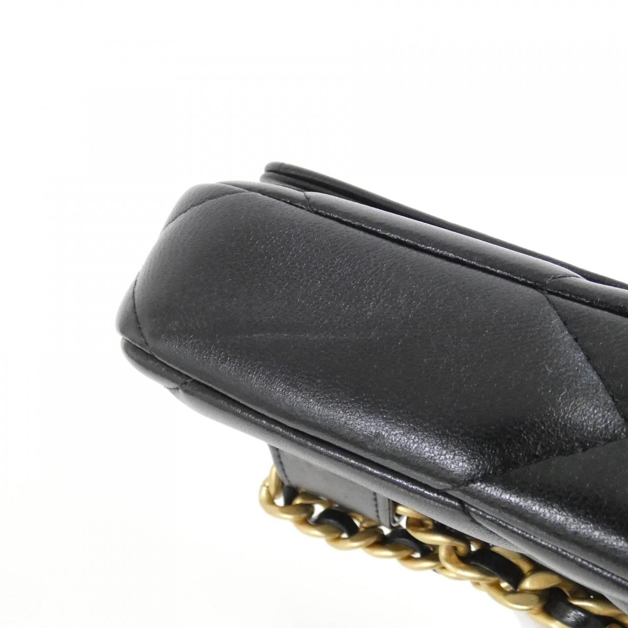 CHANEL Chanel 19 AP3774 Belt Bag Lambskin Black Lambskin - Thumbnail 3