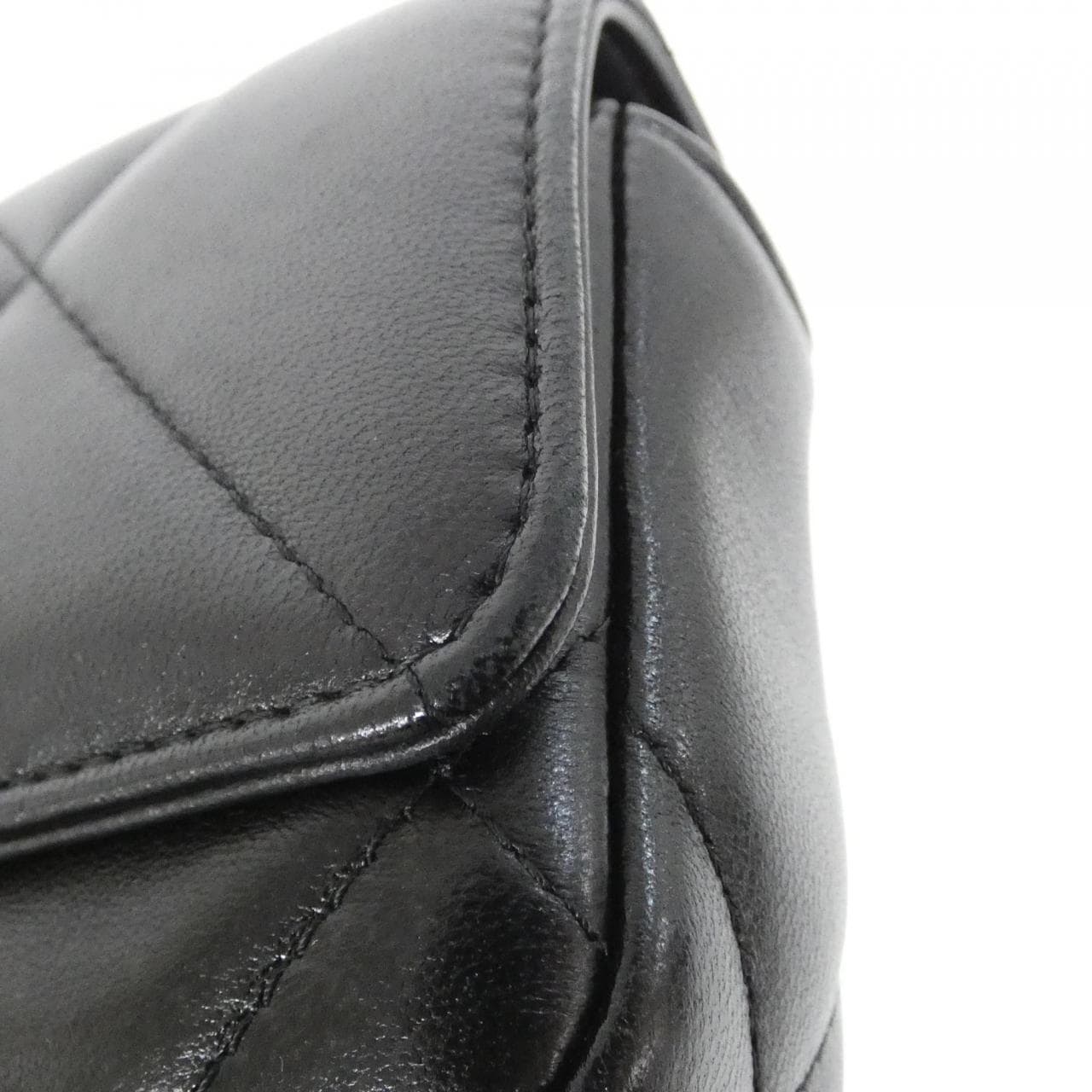 CHANEL Chanel 19 AP3774 Belt Bag Lambskin Black Lambskin - Thumbnail 5