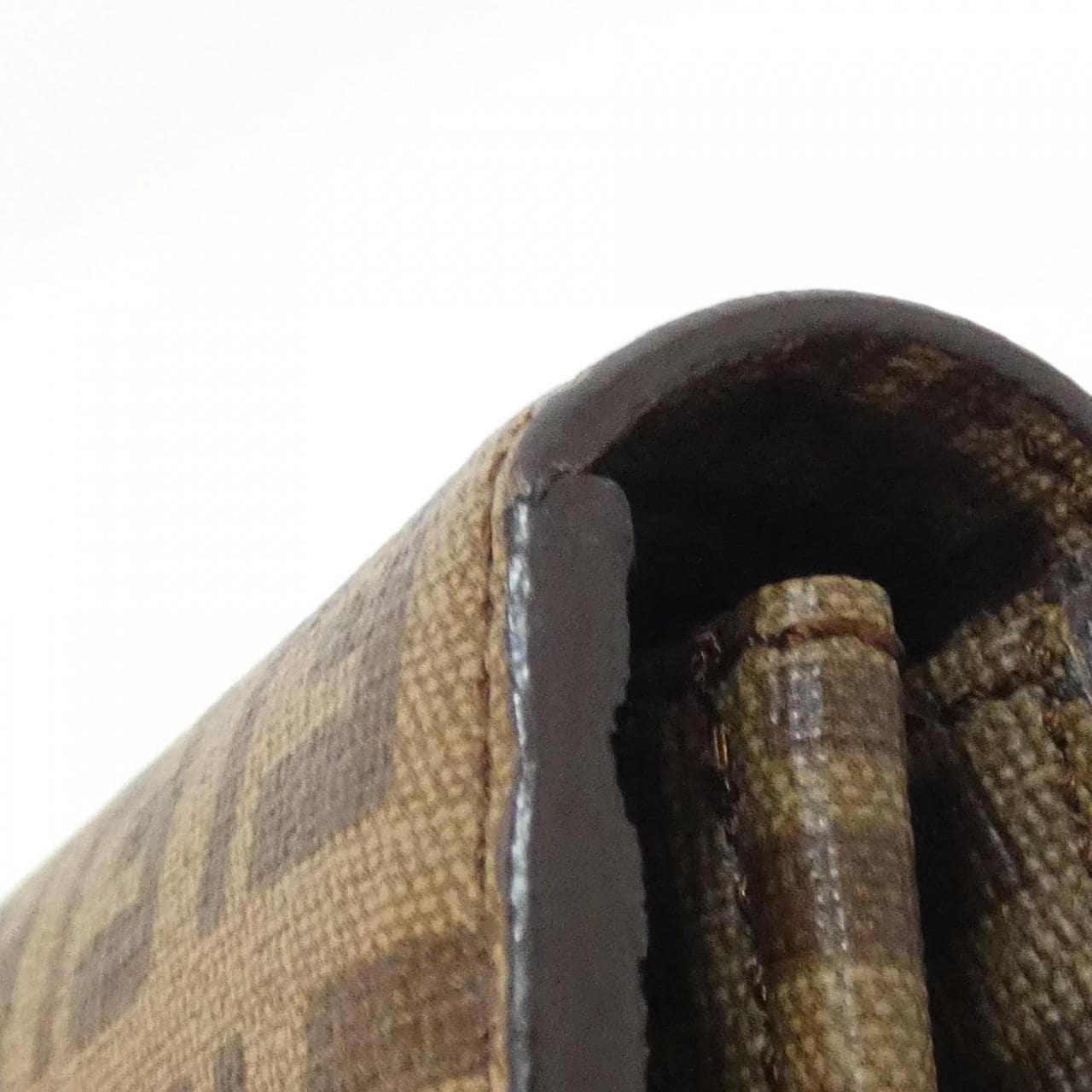 FENDI 8M0021 YG1 Wallet Canvas 3