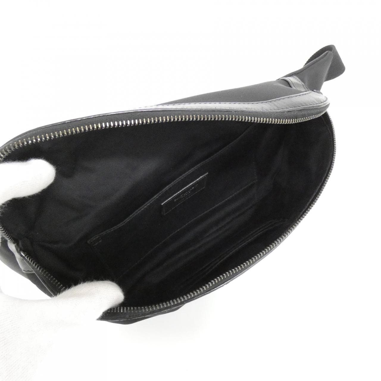 SAINT LAURENT 557831 FAAFB Belt Bag Nylon 黑色 尼龍 中古品A - 縮圖 8