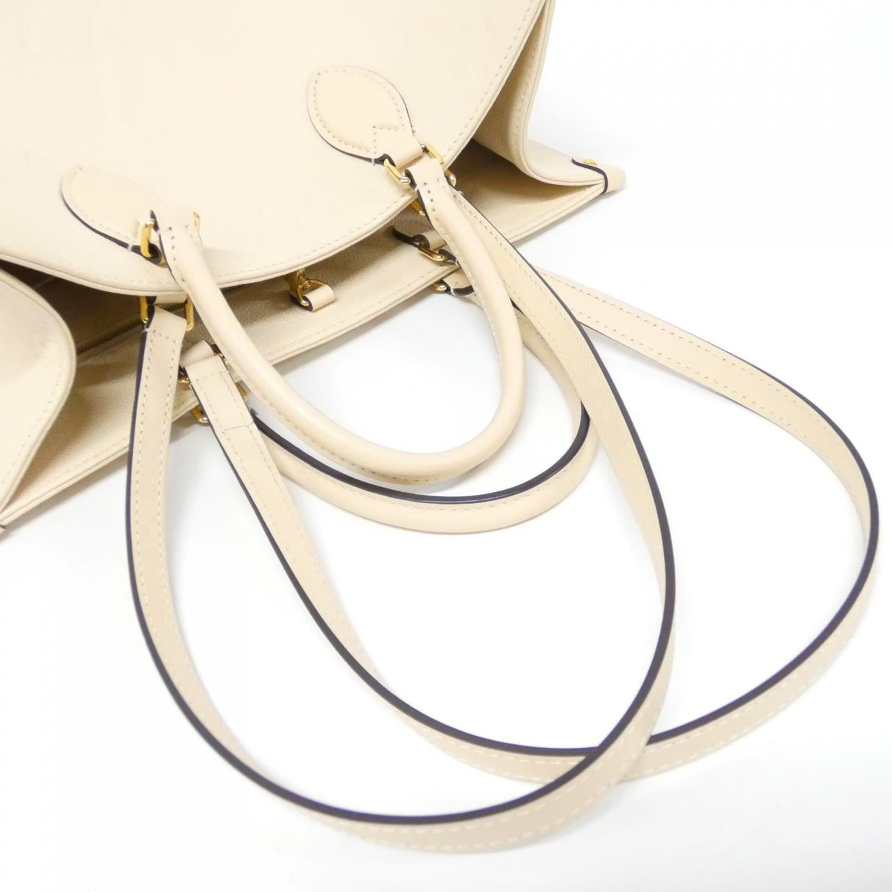 LOUIS VUITTON OnTheGo M46531 Bag Monogram 黑色 Monogram 中古品A - 縮圖 5