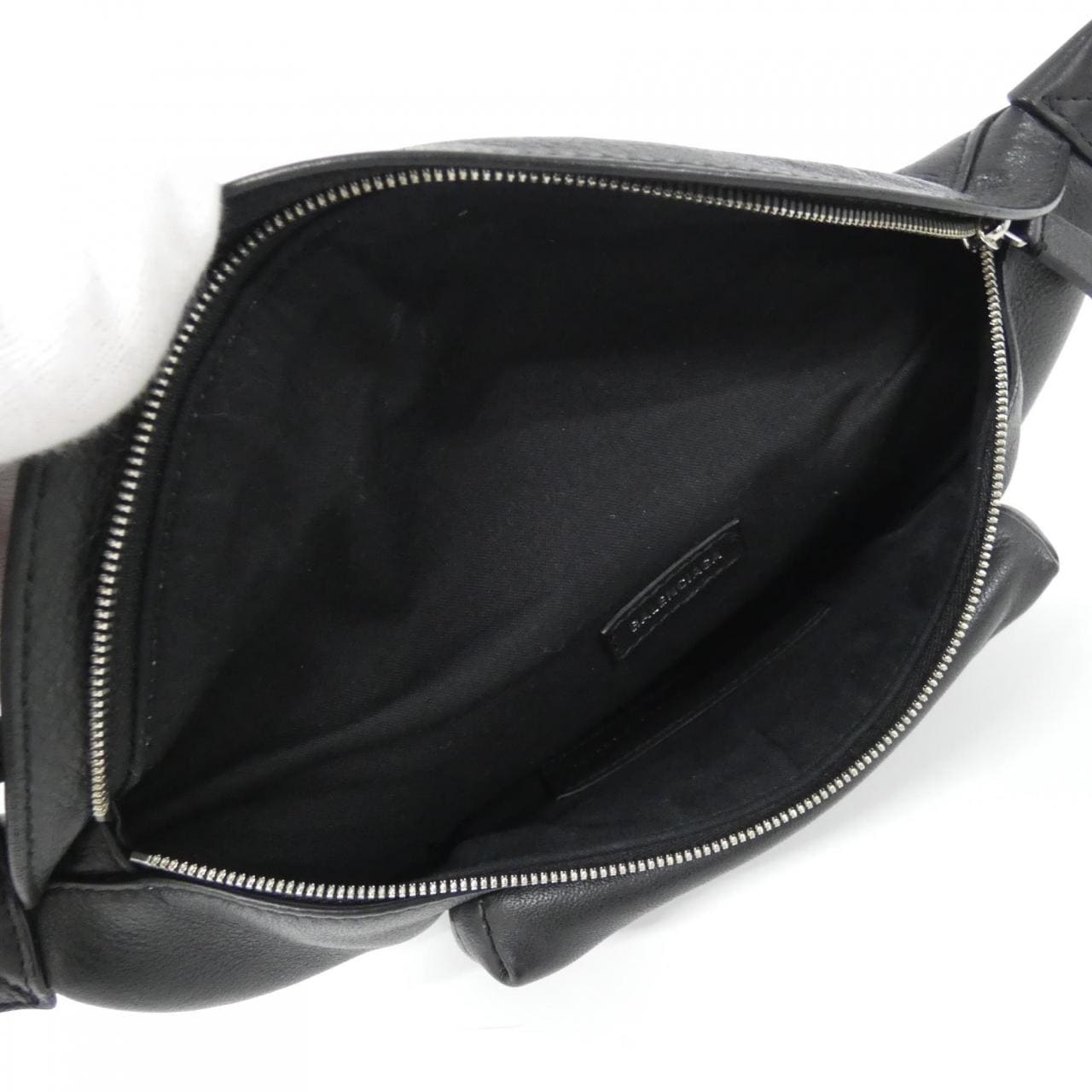 BALENCIAGA 579617 DLQQN Belt Bag Black - Thumbnail 6