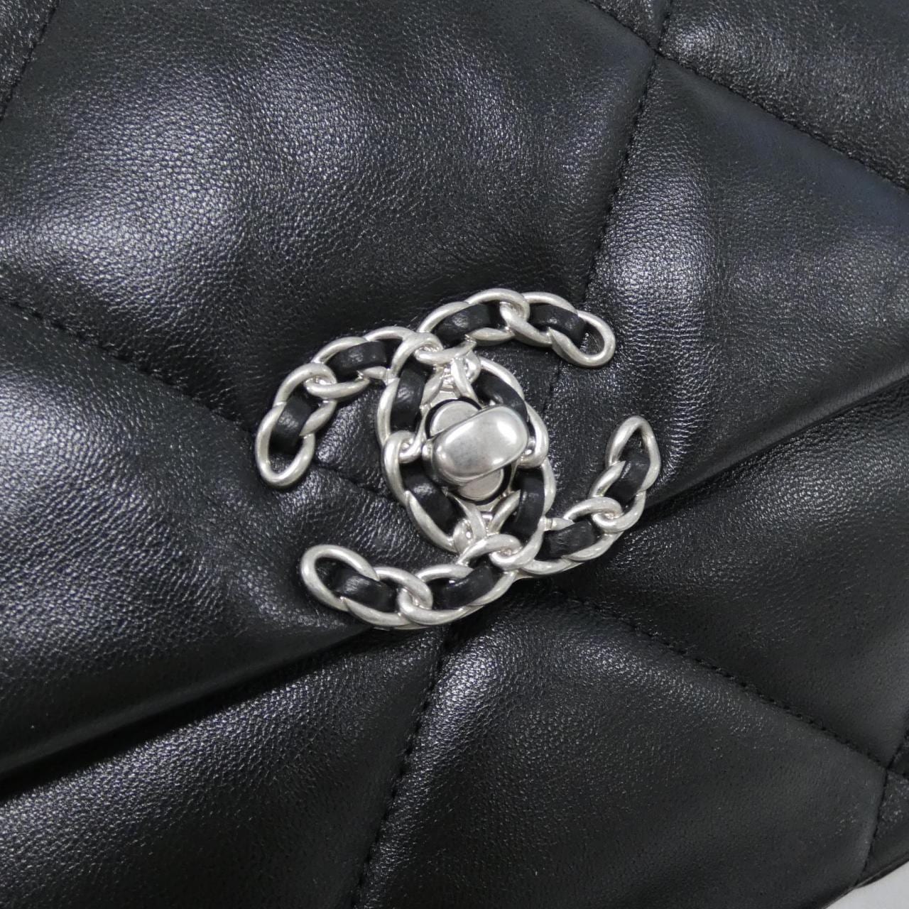 CHANEL Chanel 19 AS1161 Shoulder Bag Lambskin 黑色 羊皮 中古品A - 縮圖 5
