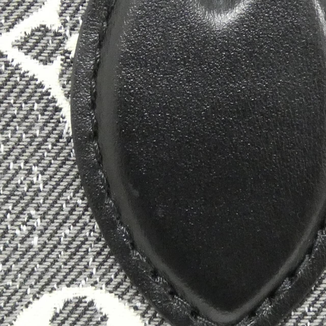 LOUIS VUITTON OnTheGo M46448 Bag Canvas 黑色 帆布 中古品A - 縮圖 3