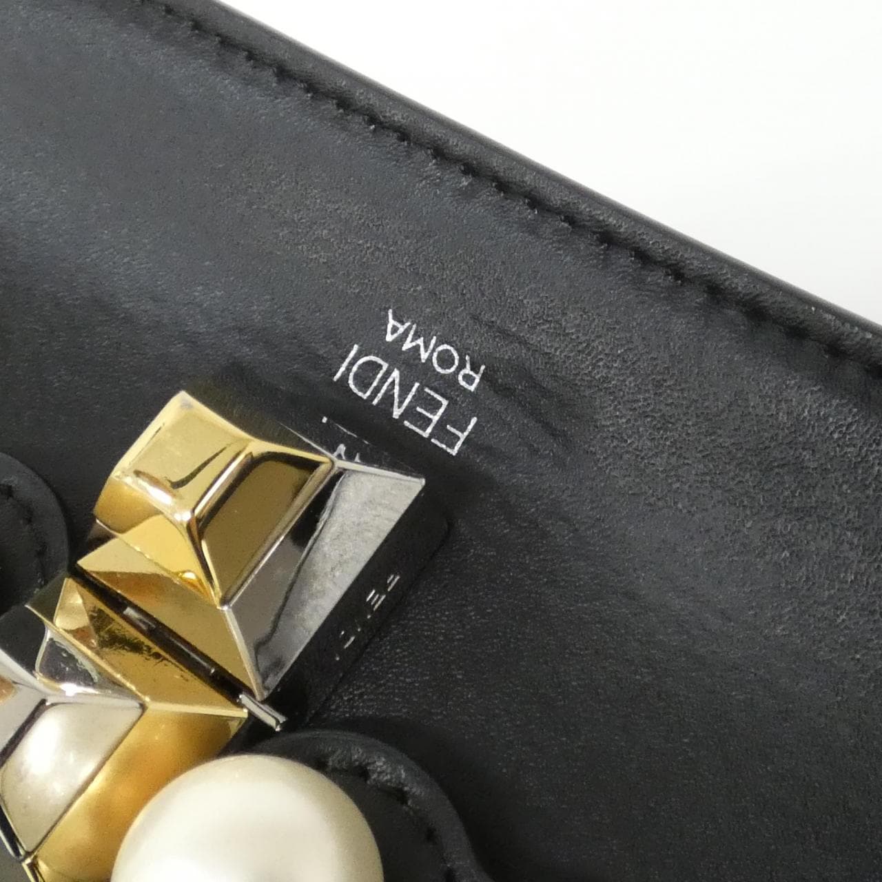 FENDI 8M0381 A0ZR Shoulder Bag Leather Black Leather - Thumbnail 5