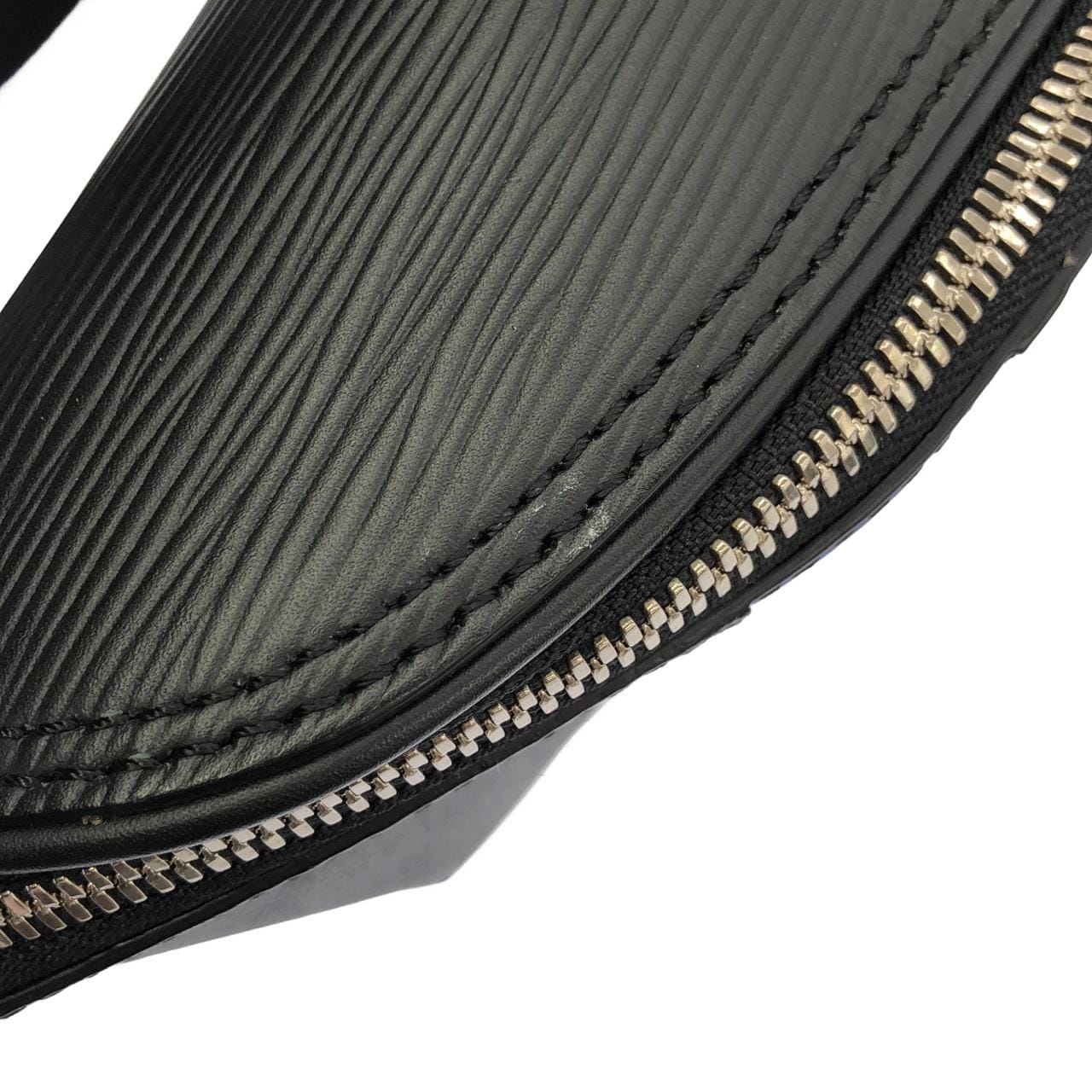 LOUIS VUITTON Bum Bag M56610 Shoulder Bag Damier 黑色 Damier 中古品B - 縮圖 6