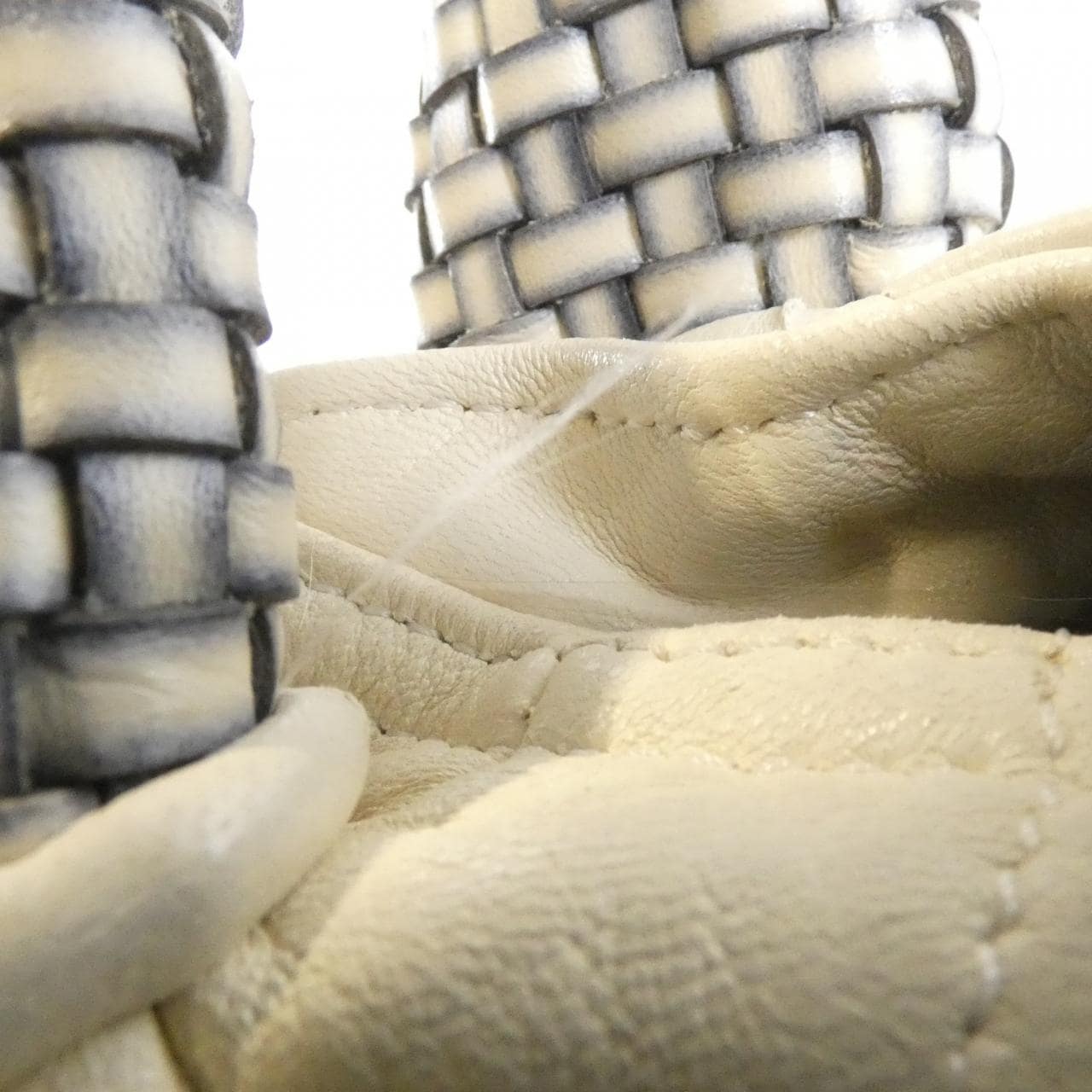 FENDI Baguette 8BR511 UN2 Handbag Leather White Leather - Thumbnail 5