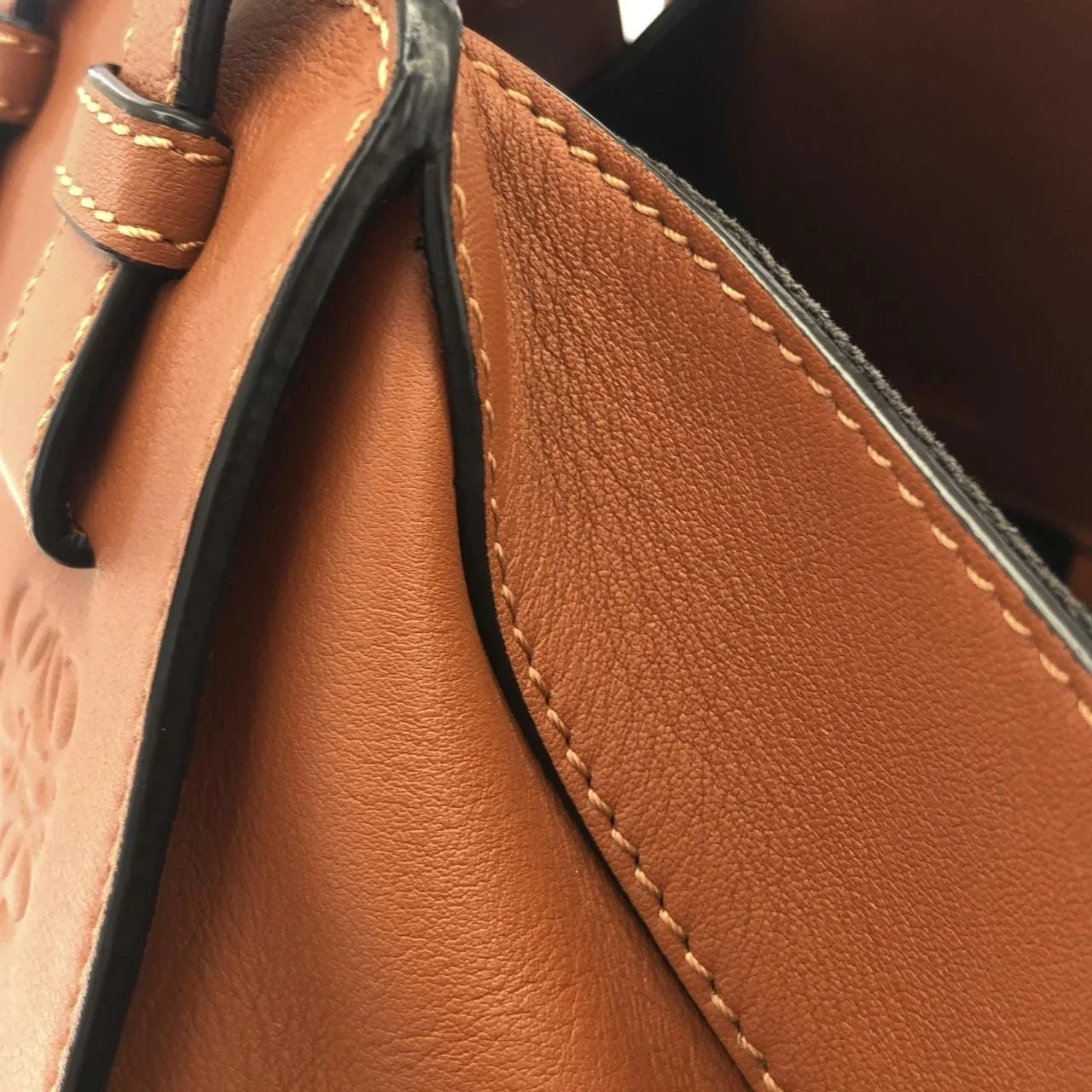 LOEWE Hammock 387 30 S35 Shoulder 黑色 中古品A - 縮圖 5