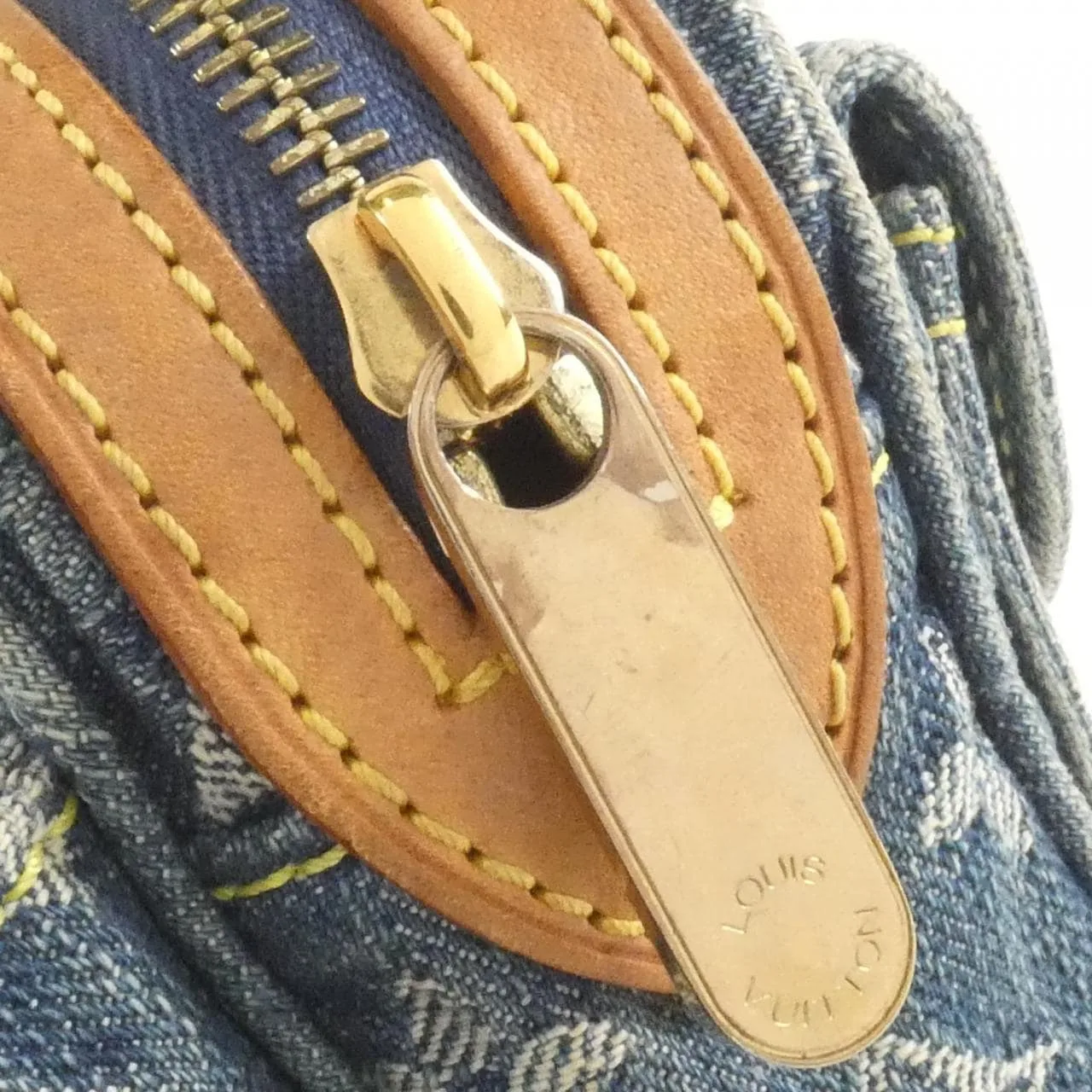 LOUIS VUITTON Bum Bag M95347 Shoulder Monogram 藍色 Monogram 中古品B - 縮圖 6