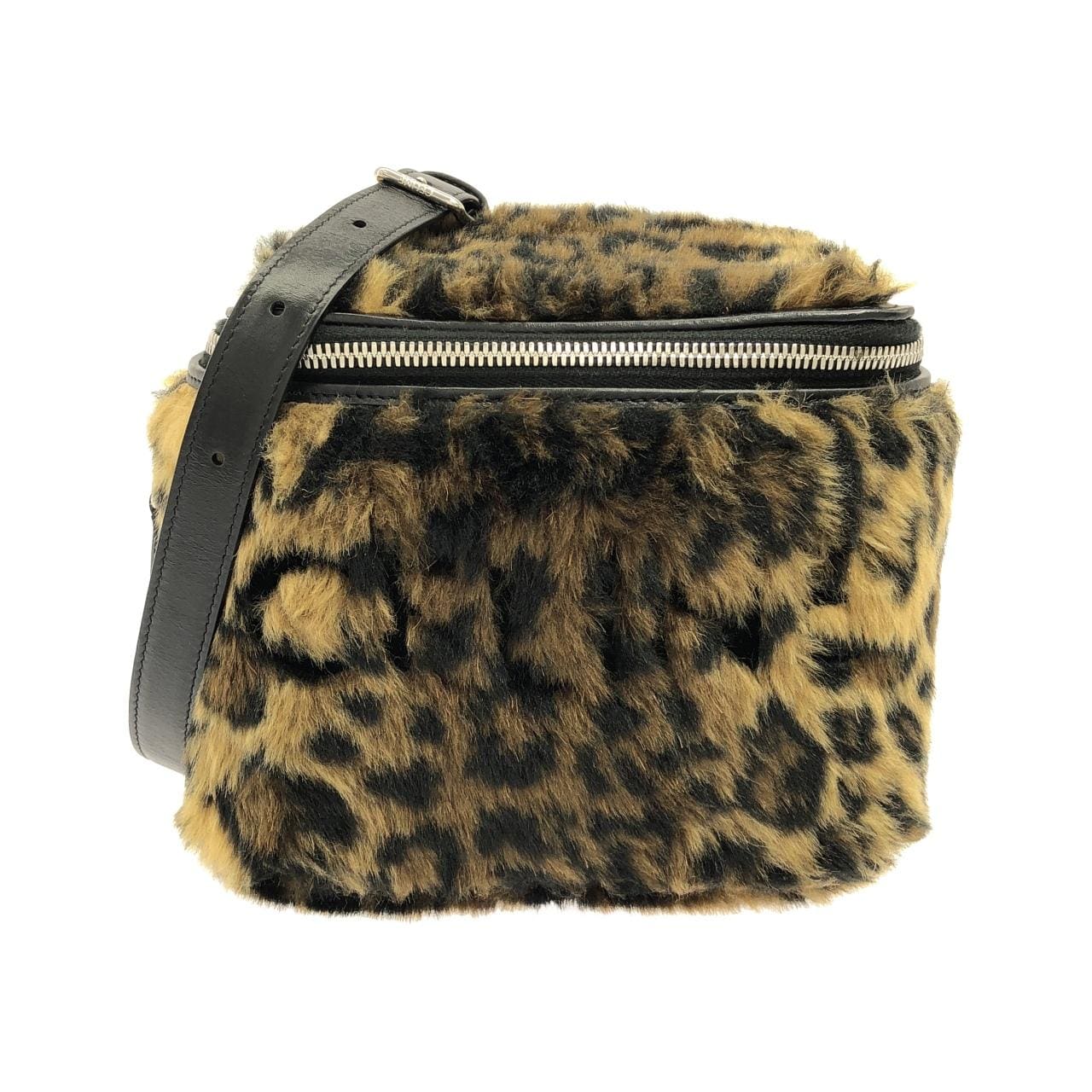 CELINE 110592EKI Shoulder Bag Leather Black