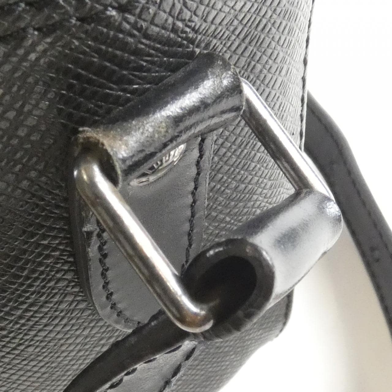 LOUIS VUITTON Nile Shoulder Bag Black Rank B - Thumbnail 7