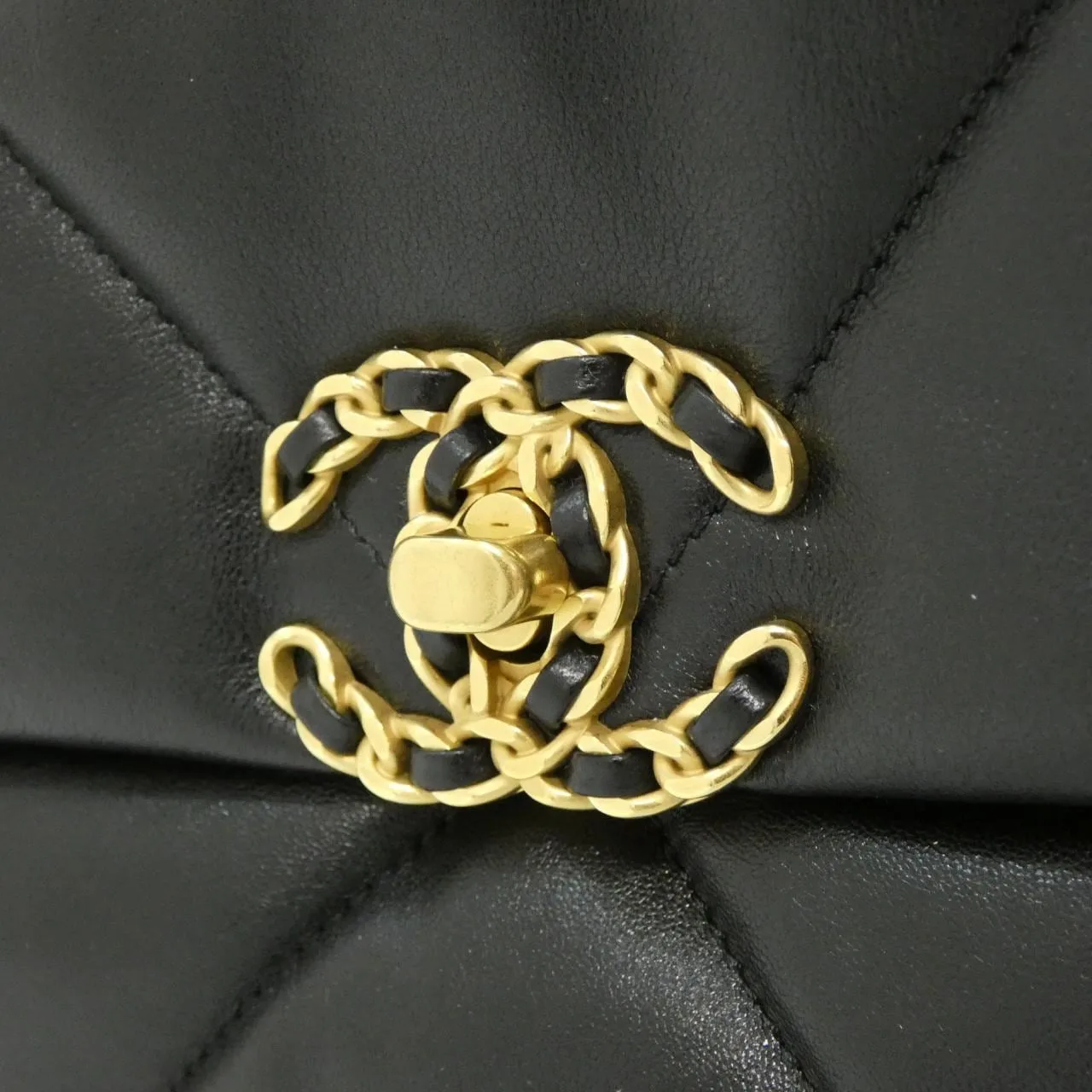 CHANEL Chanel 19 AS1160 Shoulder Lambskin Black Lambskin Rank A - Thumbnail 3