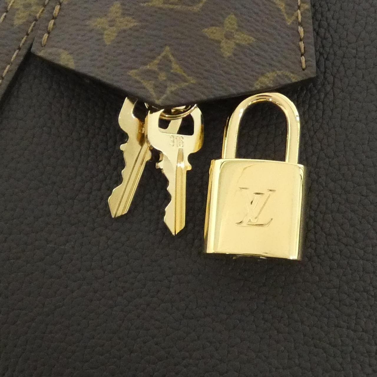 LOUIS VUITTON M26397 Shoulder Bag 黑色 中古品A - 縮圖 4