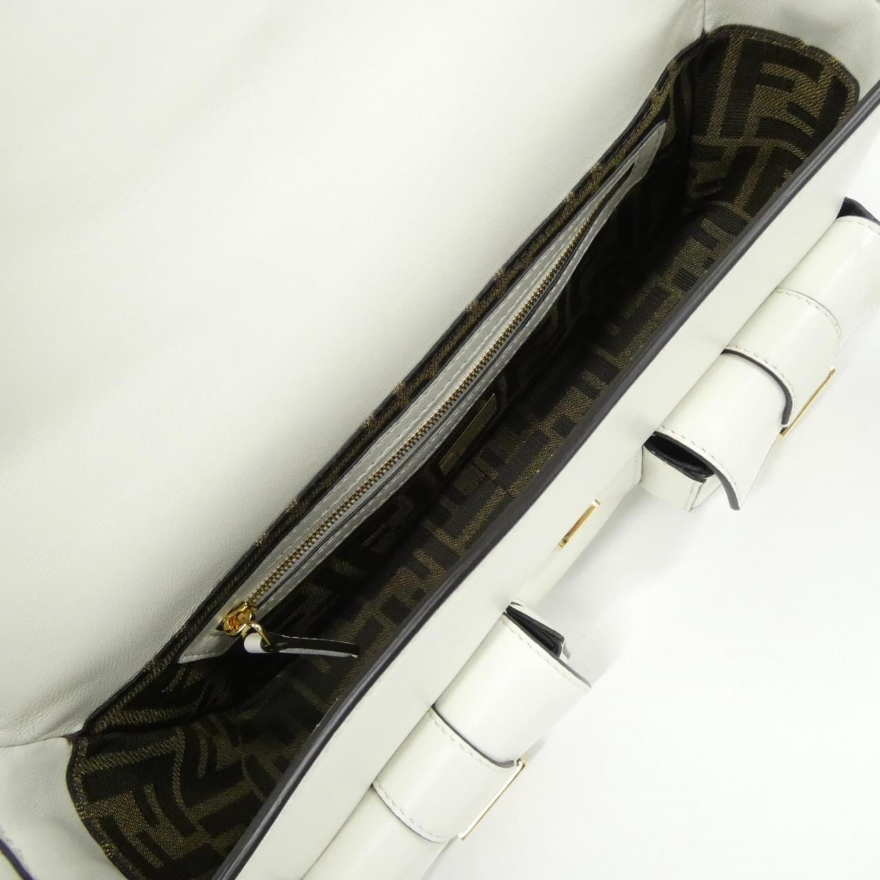 FENDI Baguette 8BR808 ABVE Shoulder Bag Lambskin White Lambskin - Thumbnail 10