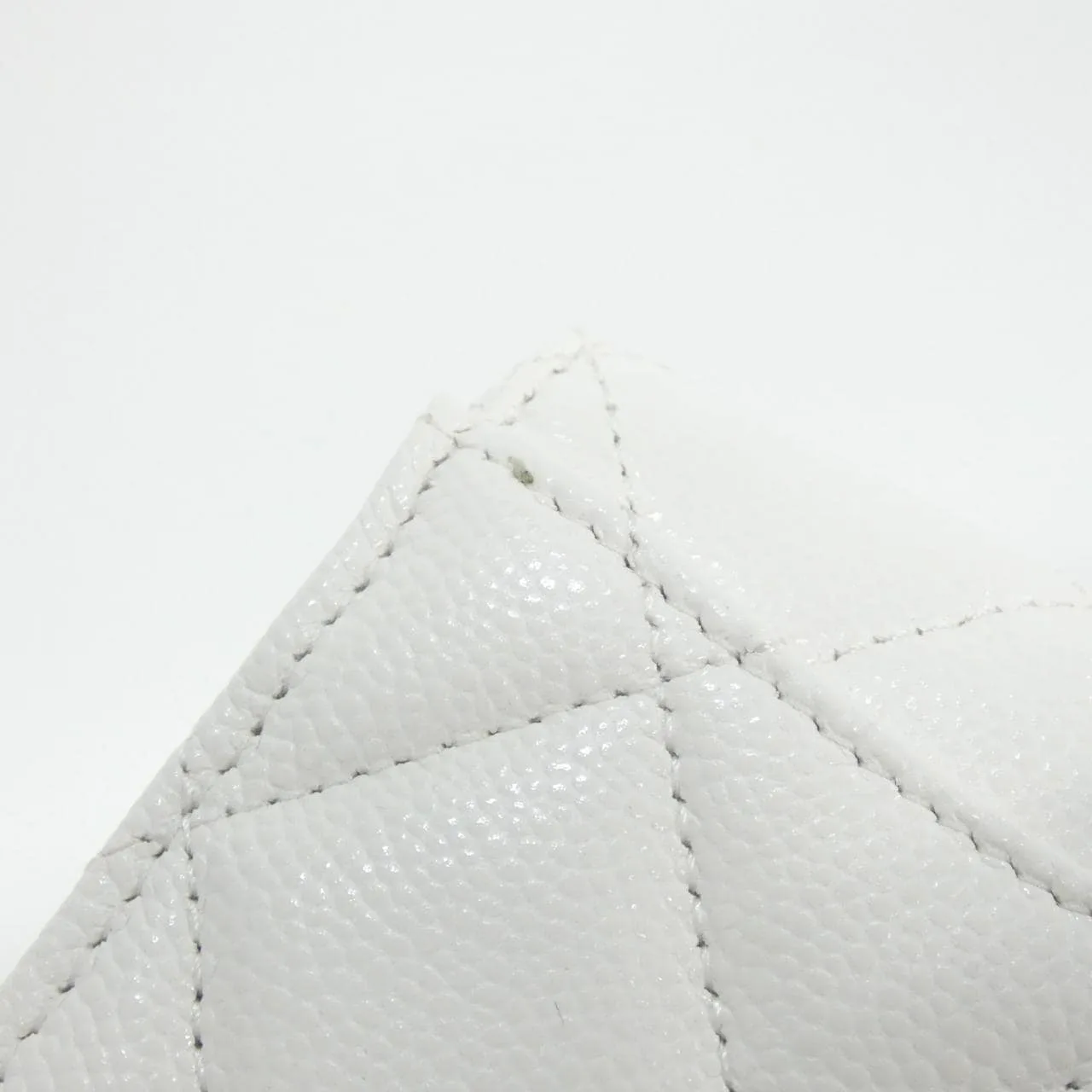 CHANEL Timeless Classic AP0238 Card Case Grained Calfskin White Grained Calfskin Rank A - Thumbnail 4