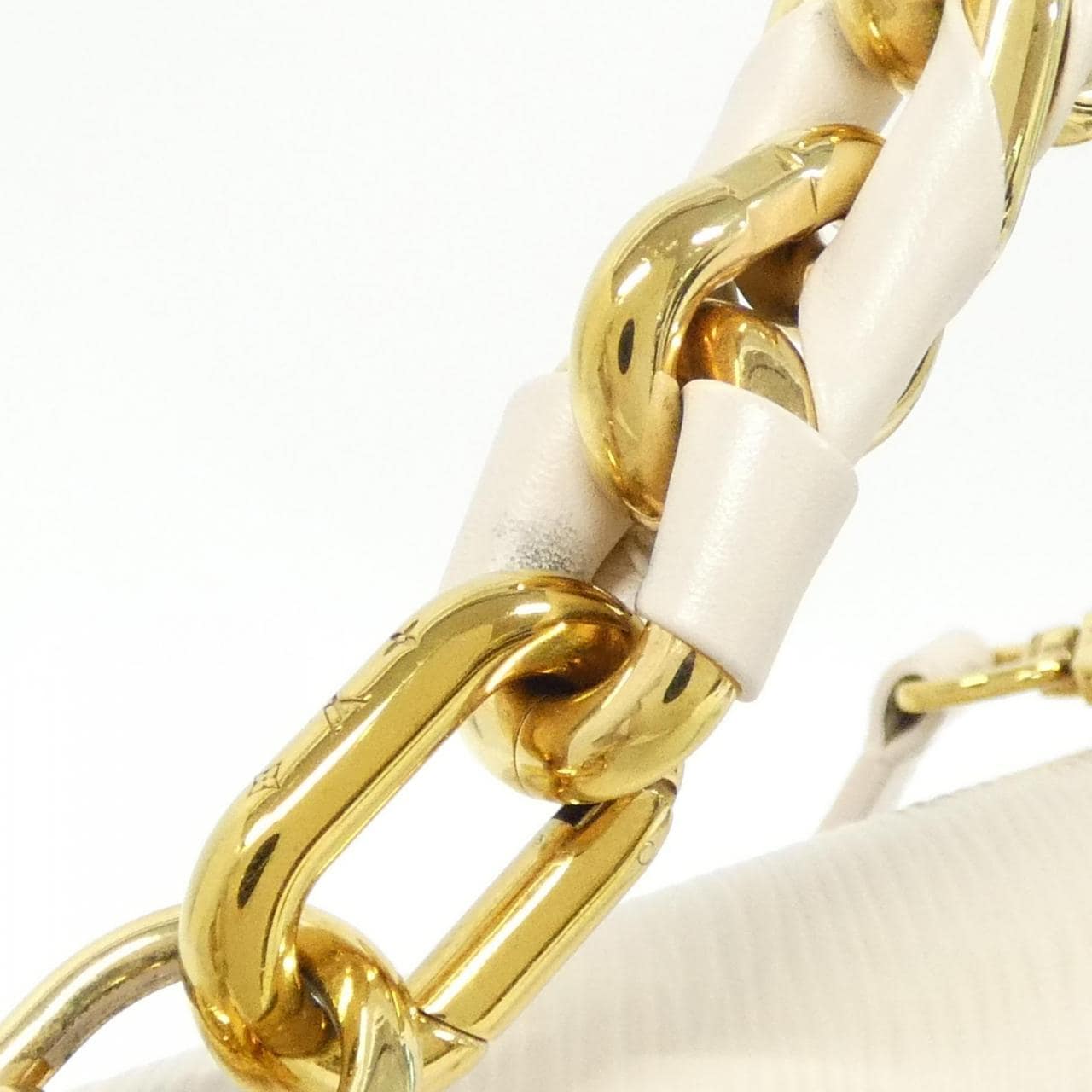 LOUIS VUITTON Twist M22373 Shoulder Bag Epi White Epi Rank A - Thumbnail 8