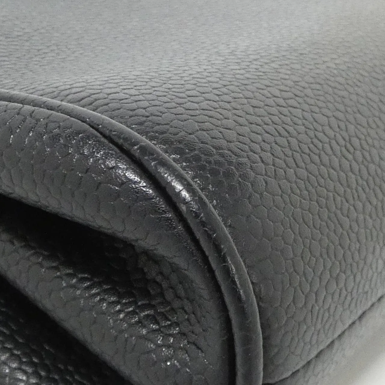 CHANEL Shoulder Caviar Leather Navy Caviar Leather Rank B - Thumbnail 3