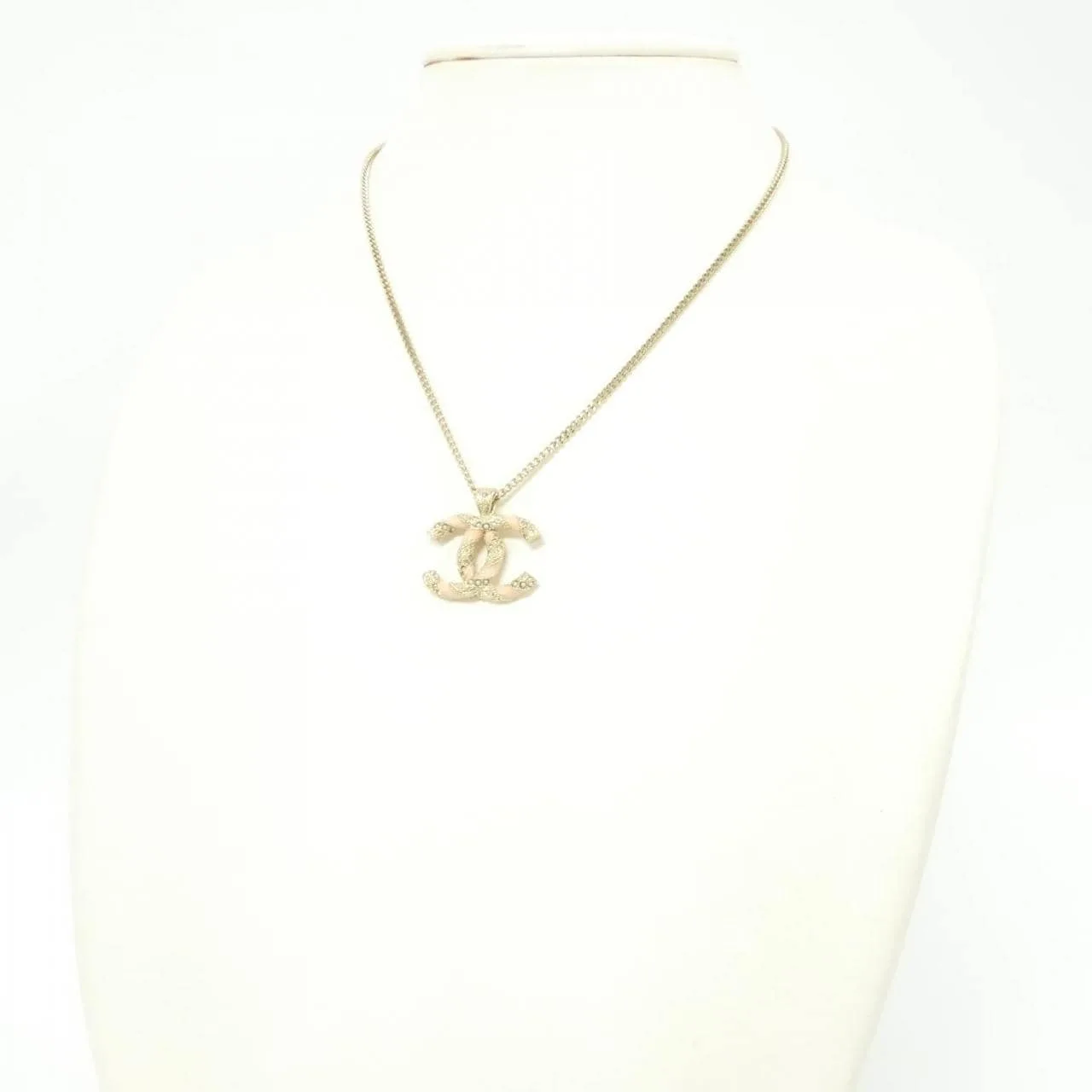 CHANEL Accessories White Rank A - Thumbnail 5