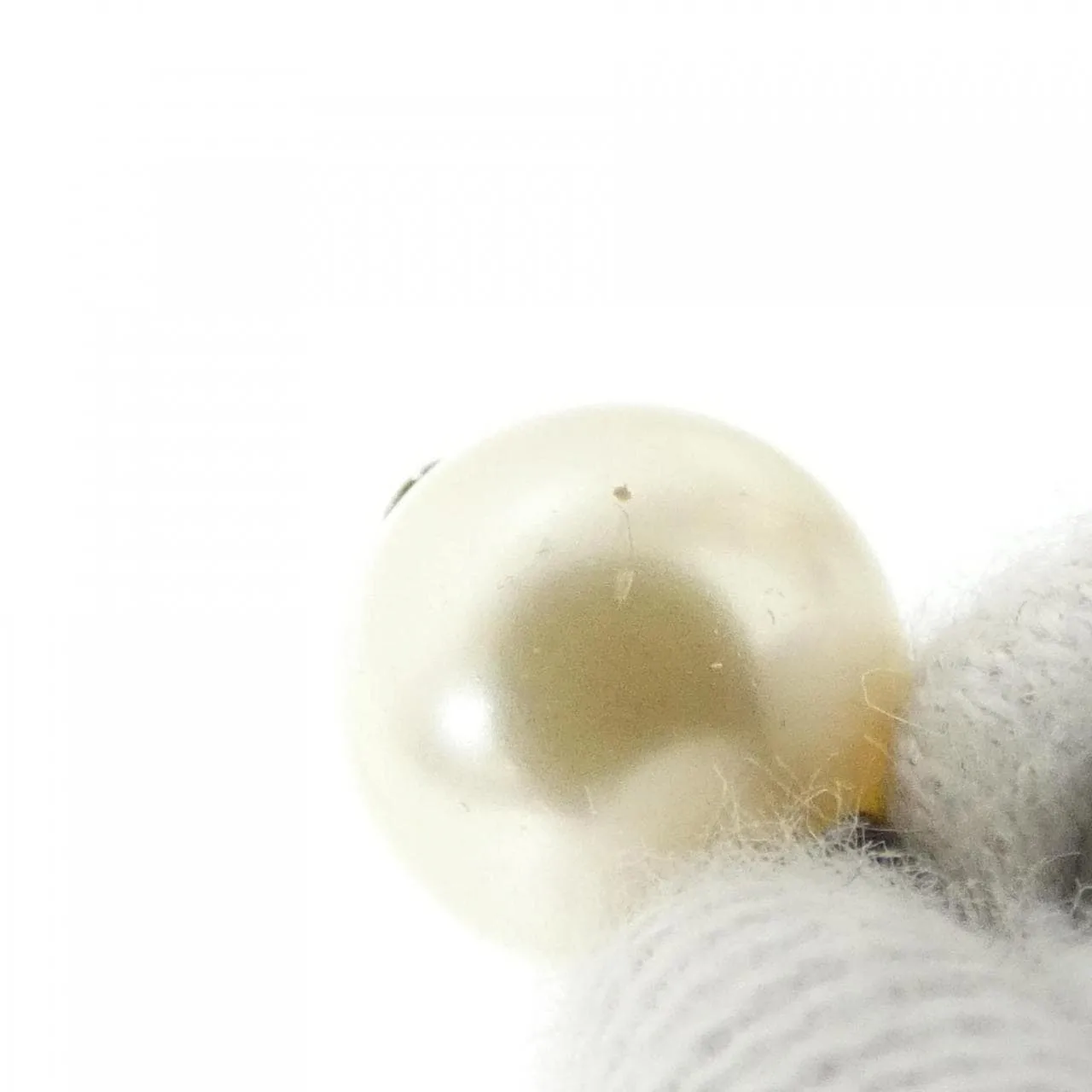 CHANEL Accessories White Rank A - Thumbnail 4