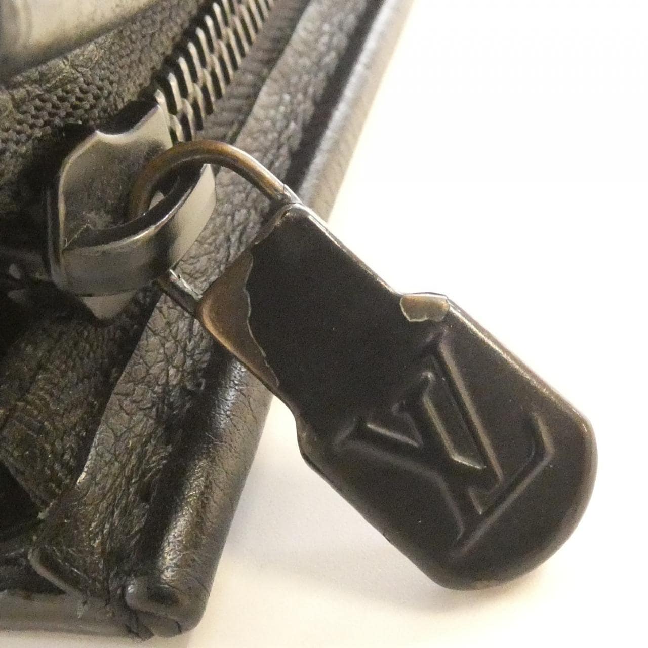 LOUIS VUITTON M81115 Shoulder Bag Monogram Black Monogram - Thumbnail 5