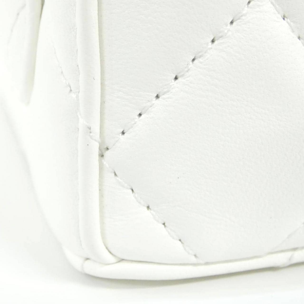 CHANEL AS2877 Shoulder Bag Lambskin White Lambskin - Thumbnail 7