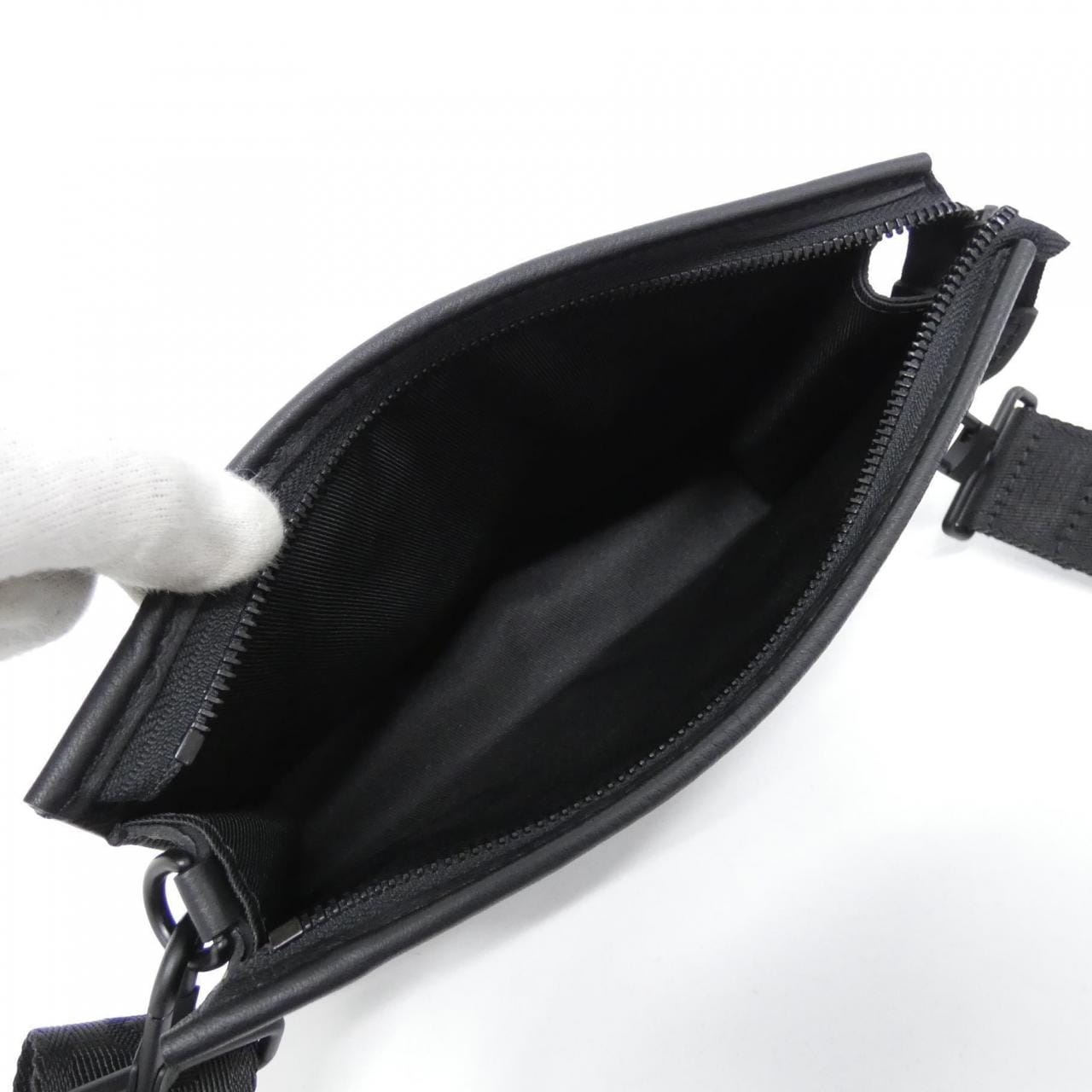 LOUIS VUITTON M81115 Shoulder Bag Monogram Black Monogram Rank A - Thumbnail 5