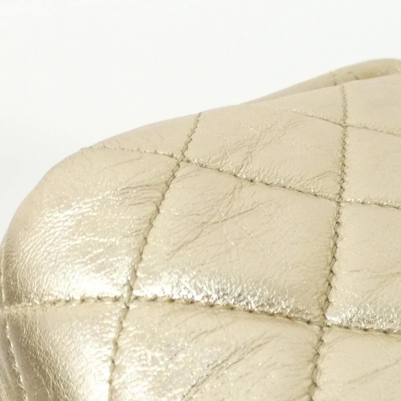 CHANEL Timeless Classic AP2803 Pouch Lambskin 金色 羊皮 中古品A - 縮圖 3