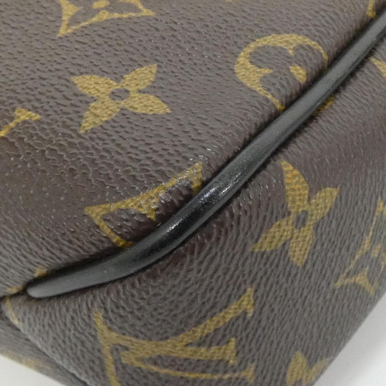 LOUIS VUITTON District M40935 Shoulder Monogram 黑色 Monogram 中古品A - 縮圖 3