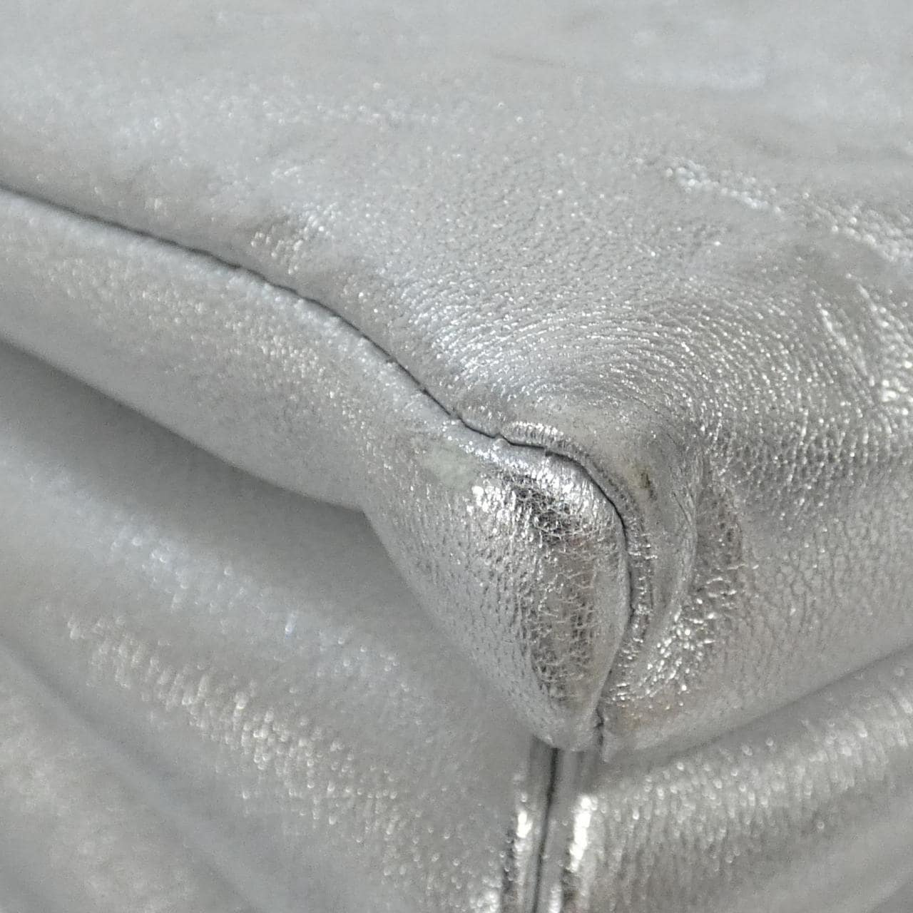 LOUIS VUITTON M57913 Shoulder Bag Lambskin 銀色 羊皮 中古品A - 縮圖 2