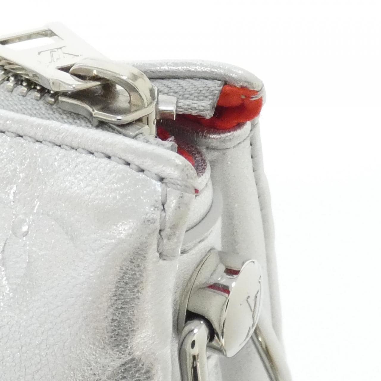 LOUIS VUITTON M57913 Shoulder Bag Lambskin 銀色 羊皮 中古品A - 縮圖 3