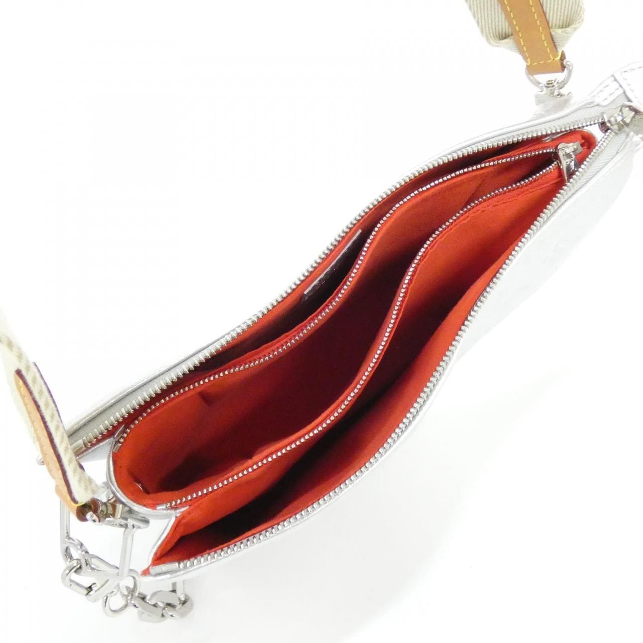 LOUIS VUITTON M57913 Shoulder Bag Lambskin 銀色 羊皮 中古品A - 縮圖 5