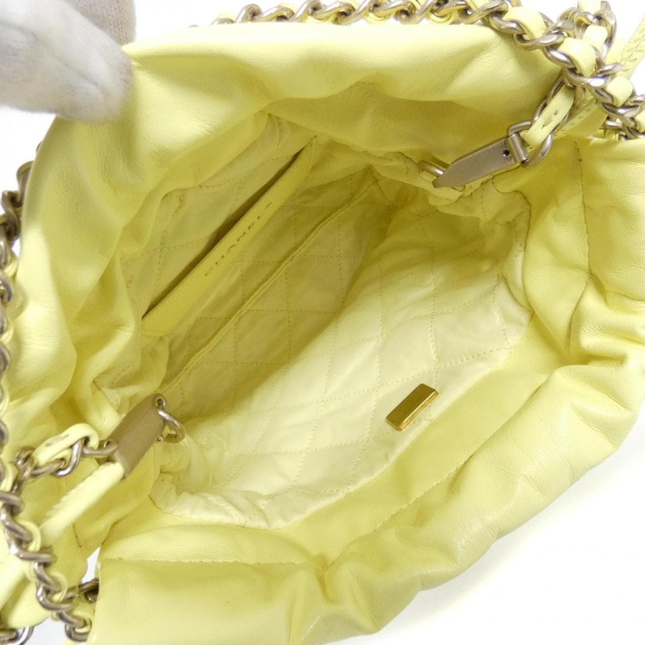 CHANEL Chanel 22 AS3980 Bag 黃色 中古品A - 縮圖 9