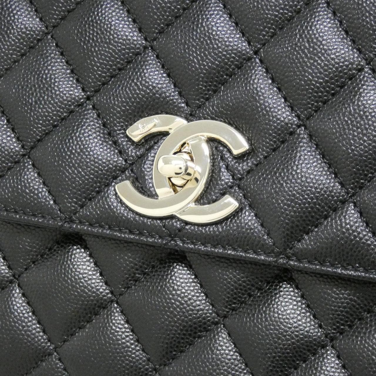 CHANEL Matelasse 92991 Bag Grained Calfskin 黑色 荔枝紋牛皮 中古品A - 縮圖 4