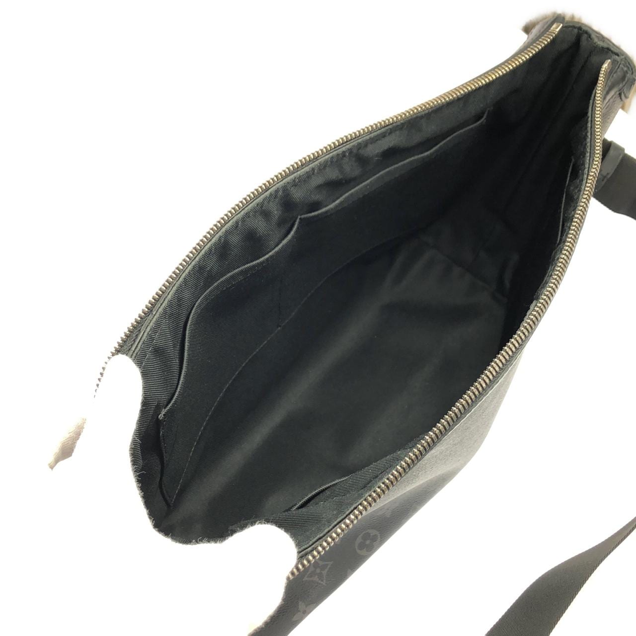 LOUIS VUITTON Eclipse M44224 Shoulder Bag Monogram Black Monogram Rank A - Thumbnail 6