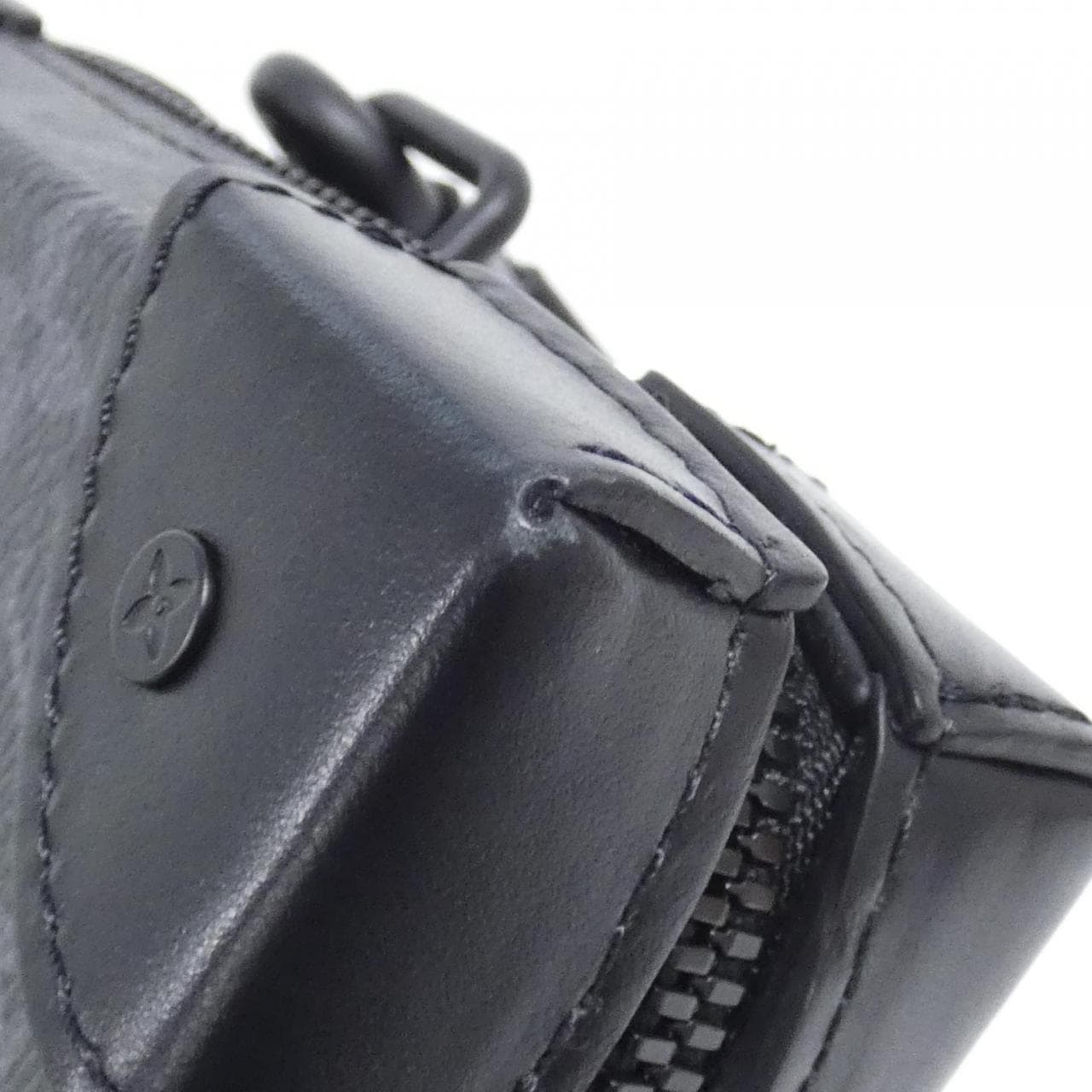 LOUIS VUITTON Soft Trunk M69838 Shoulder Bag Monogram Black Monogram Rank A - Thumbnail 2