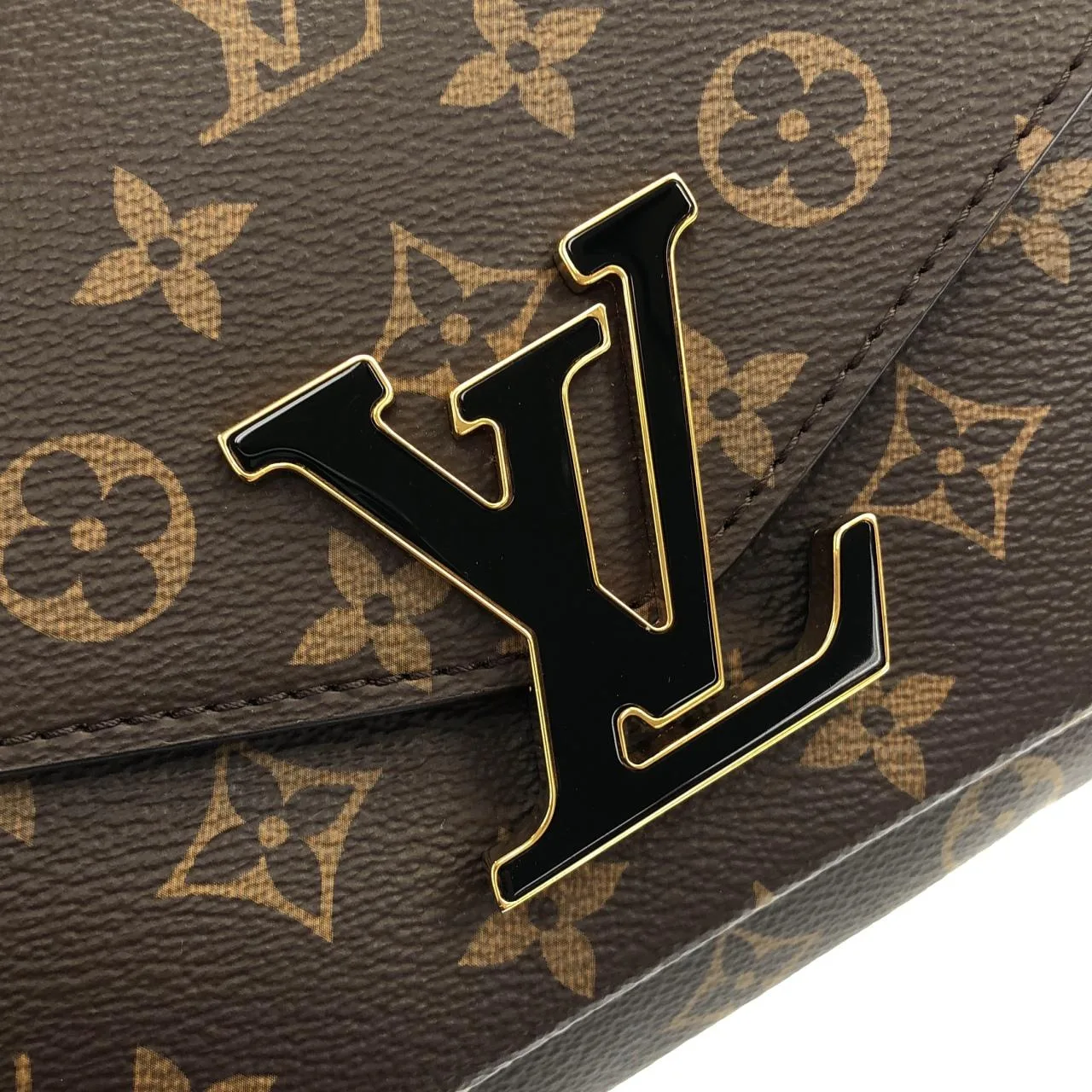 LOUIS VUITTON M45592 Shoulder Monogram Black Monogram - Thumbnail 4