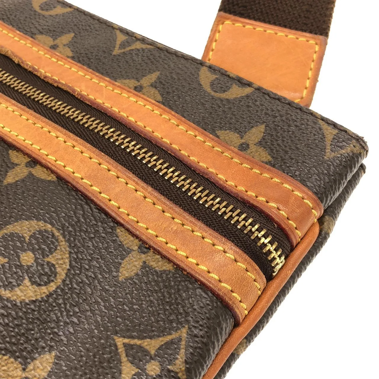 LOUIS VUITTON Pochette M40044 Shoulder Monogram Black Monogram - Thumbnail 4