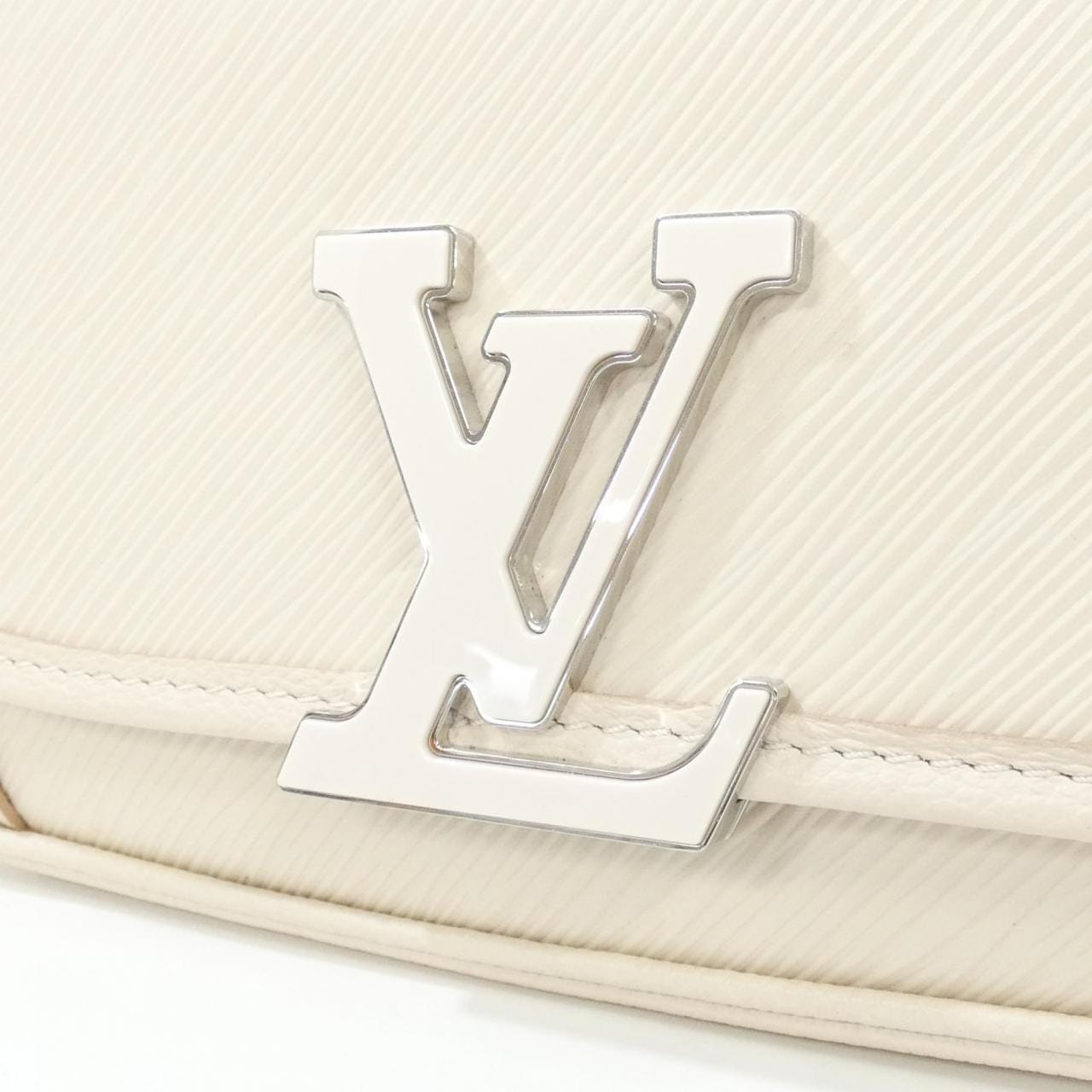 LOUIS VUITTON M59457 Shoulder Epi 黑色 Epi 中古品A - 縮圖 4