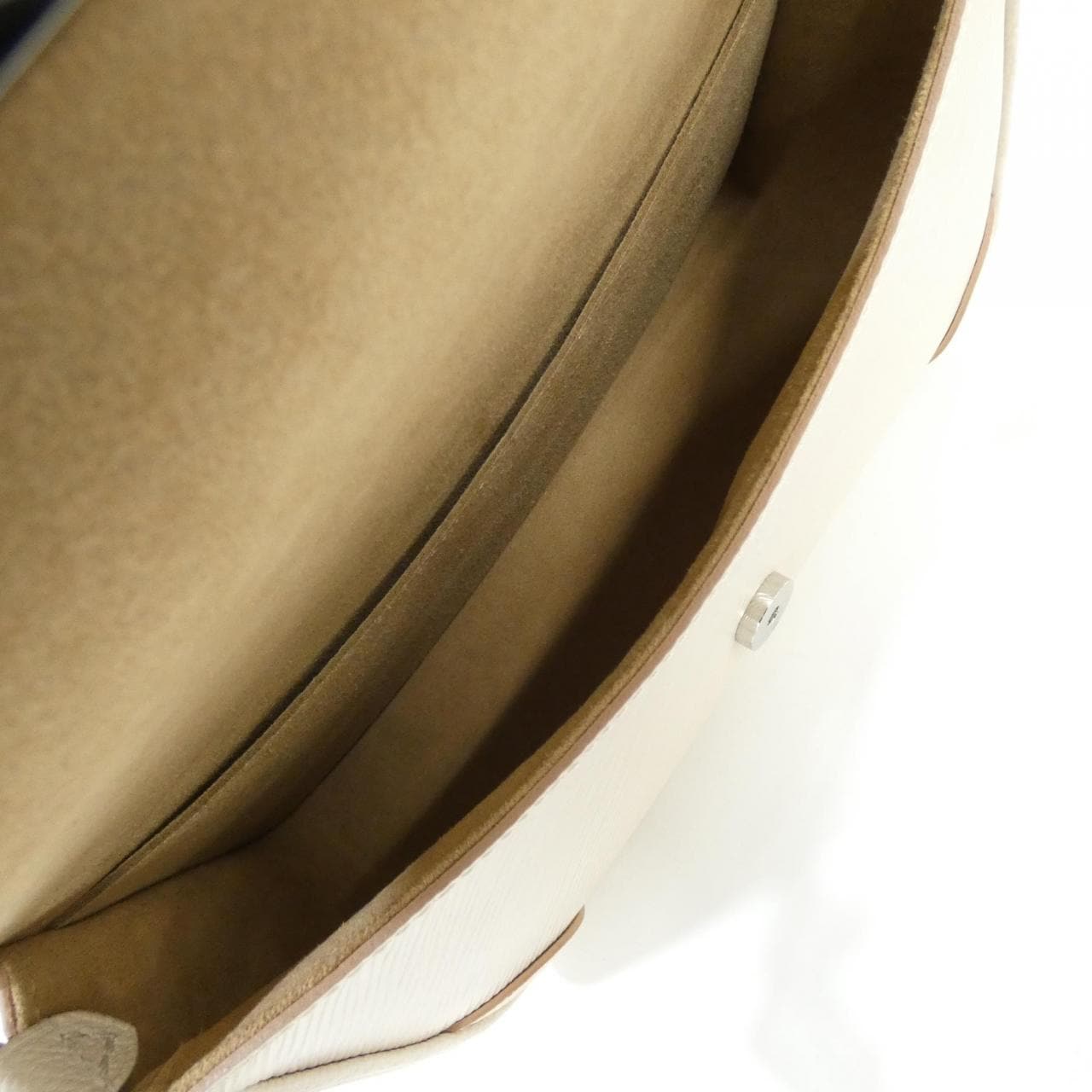 LOUIS VUITTON M59457 Shoulder Epi 黑色 Epi 中古品A - 縮圖 10