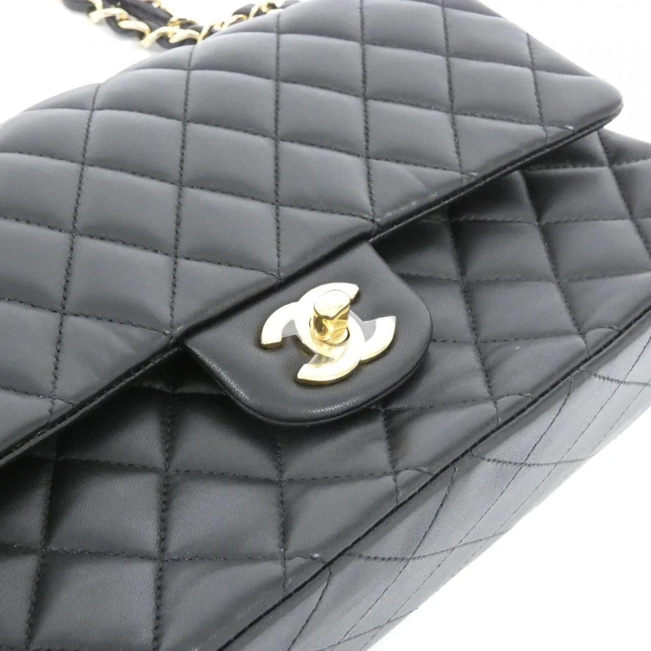 CHANEL Matelasse 1112 Shoulder Lambskin Black Lambskin Rank A - Thumbnail 5