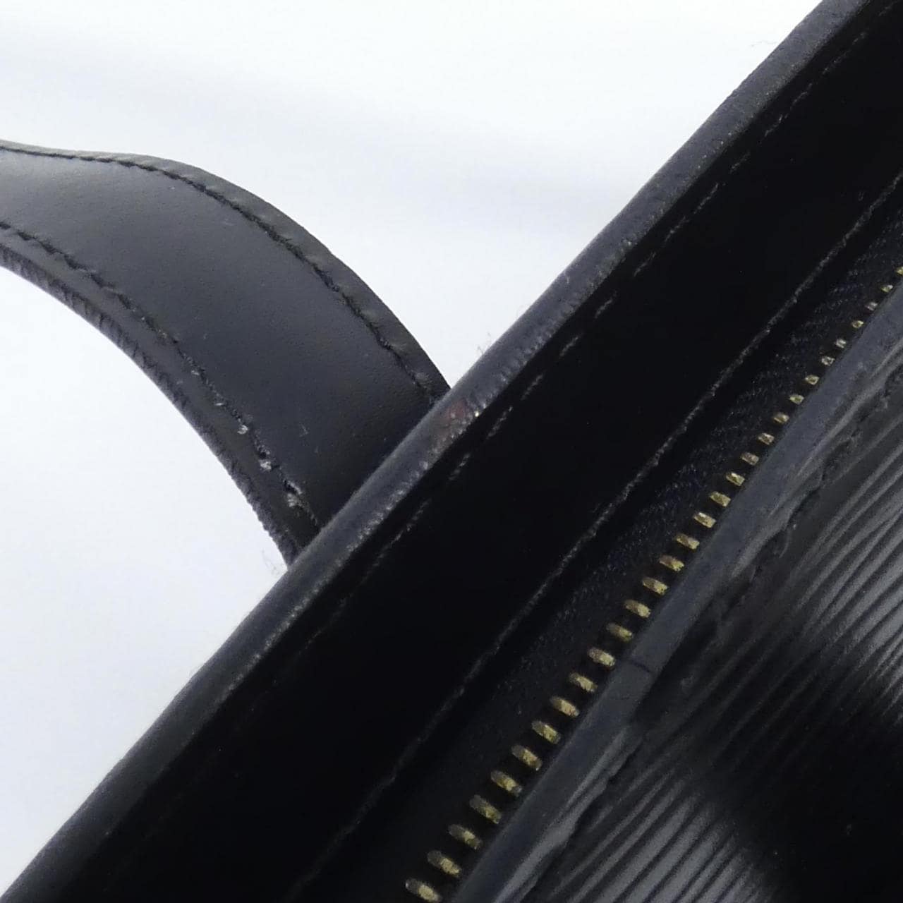 LOUIS VUITTON M52332 Shoulder Bag Epi Black Epi - Thumbnail 7