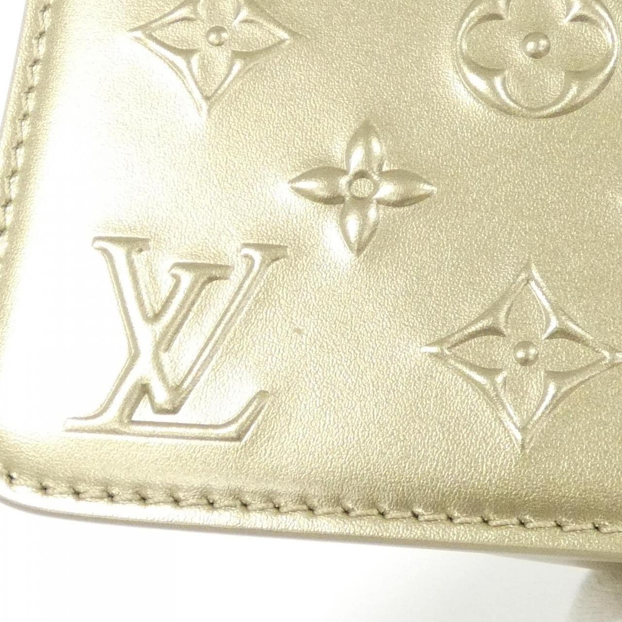 LOUIS VUITTON Pochette M81828 Shoulder Bag Lambskin 金色 羊皮 中古品A - 縮圖 4