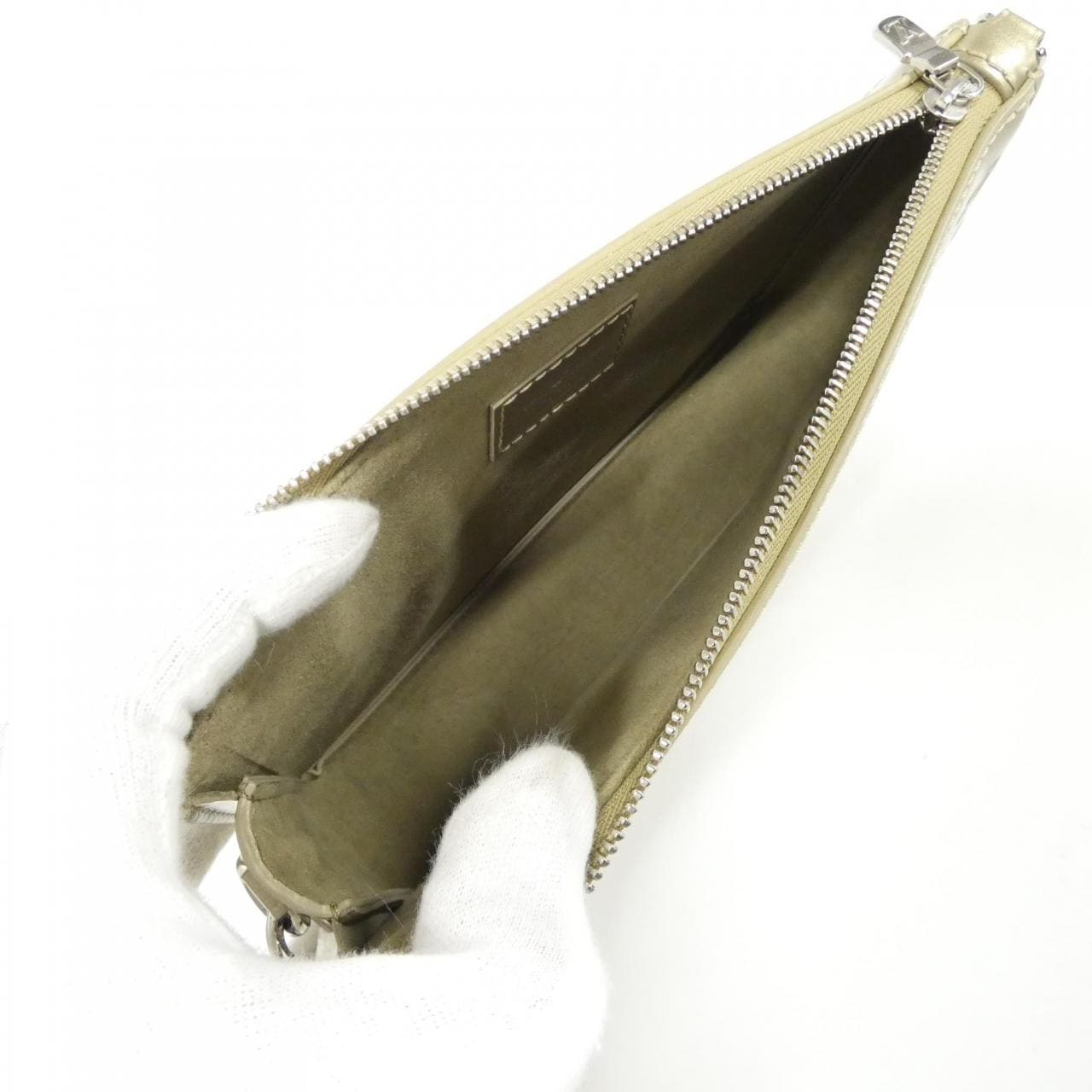 LOUIS VUITTON Pochette M81828 Shoulder Bag Lambskin 金色 羊皮 中古品A - 縮圖 6