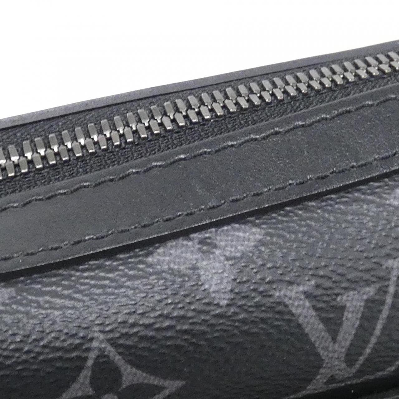 LOUIS VUITTON Eclipse M69443 Shoulder Bag Monogram 黑色 Monogram 中古品A - 縮圖 5