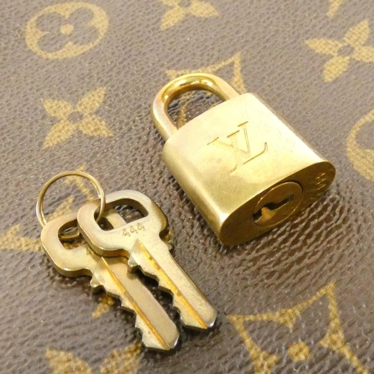 LOUIS VUITTON M95565 Shoulder Monogram 黑色 Monogram 中古品B - 縮圖 4