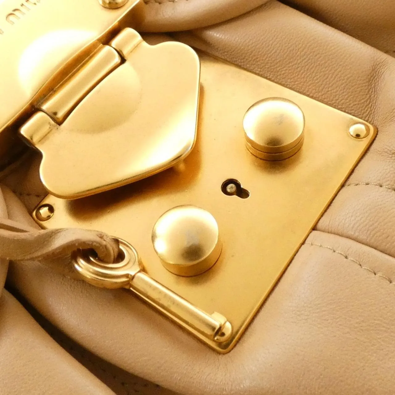 MIU MIU RR1300 Shoulder 黑色 中古品A - 縮圖 4