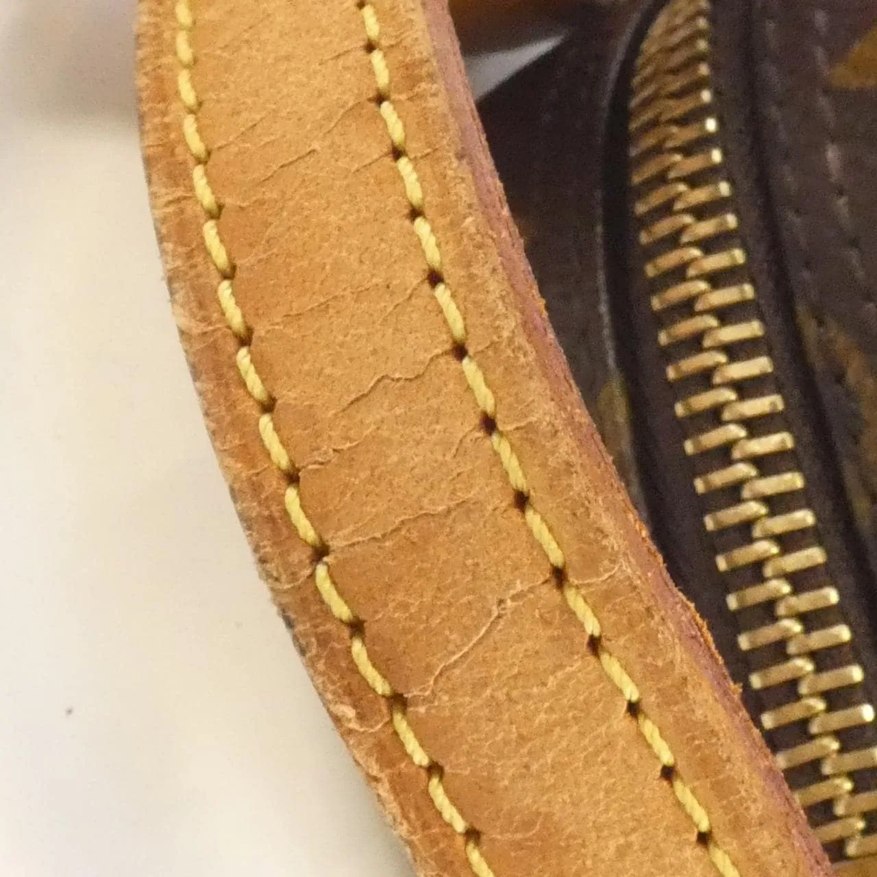 LOUIS VUITTON Pochette M51183 Shoulder Monogram 黑色 Monogram 中古品B - 縮圖 8