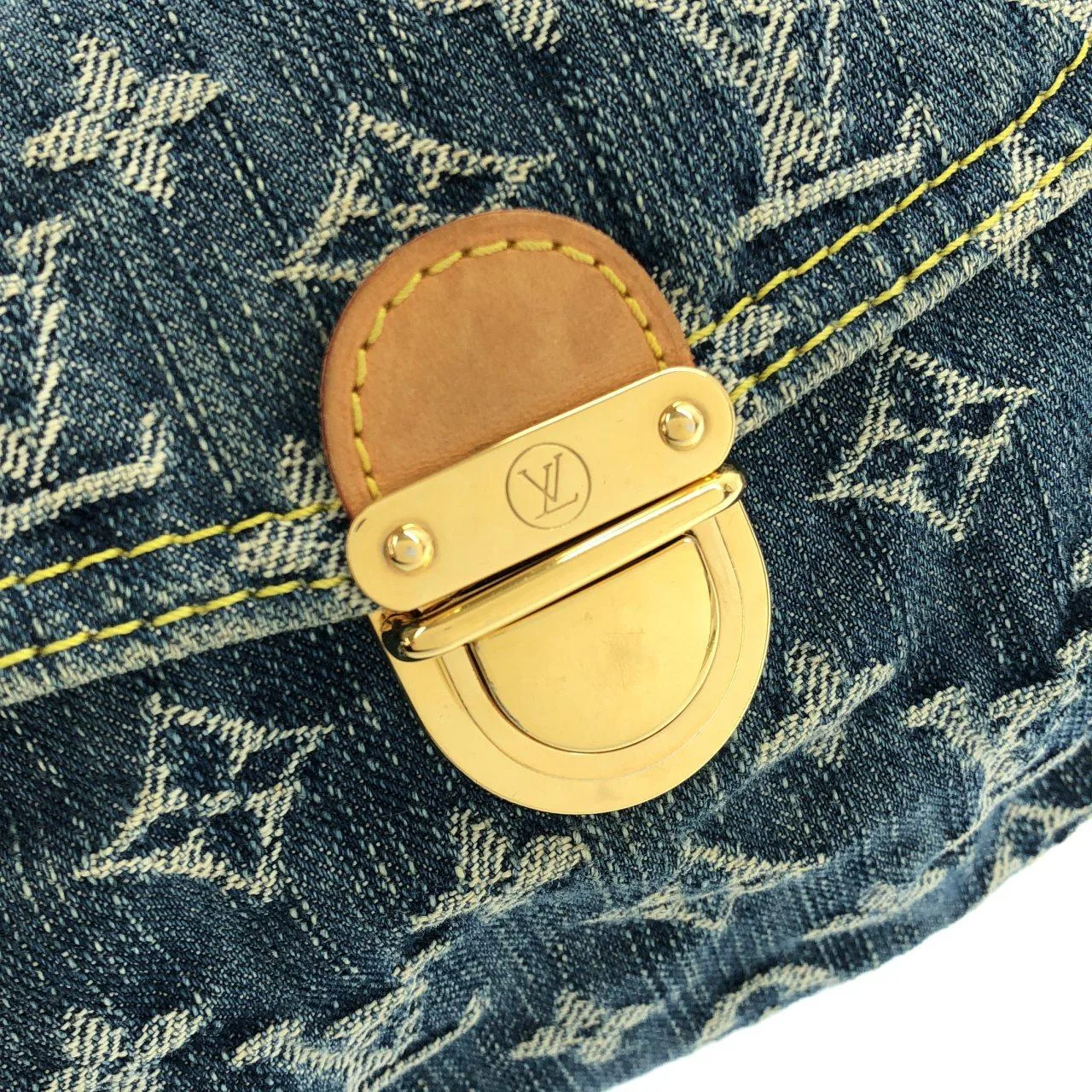 LOUIS VUITTON M95050 Shoulder Monogram Blue Monogram Rank A - Thumbnail 4