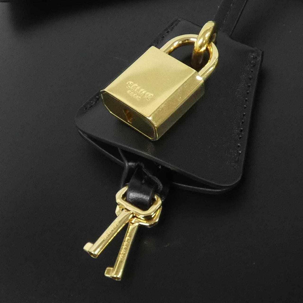 CELINE 16 187373BEY Handbag 4