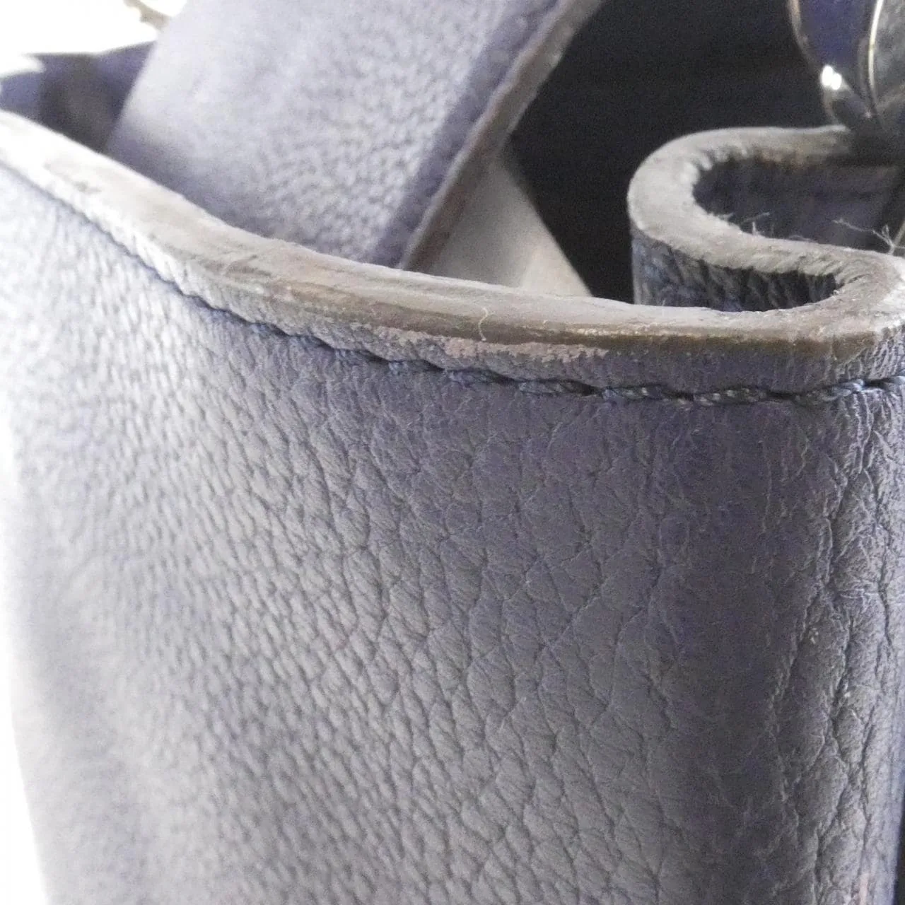 LOUIS VUITTON Capucines M94665 Handbag 藍色 中古品B - 縮圖 4